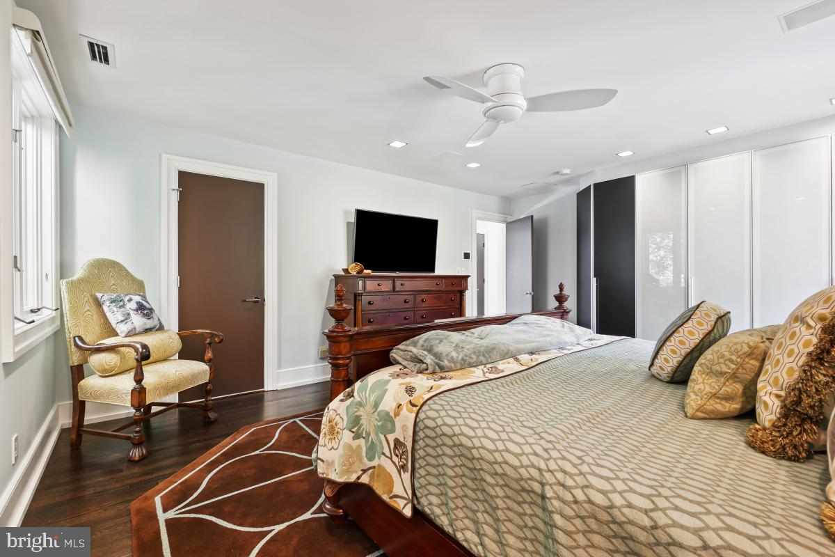 WESLEY HEIGHTS - Residential