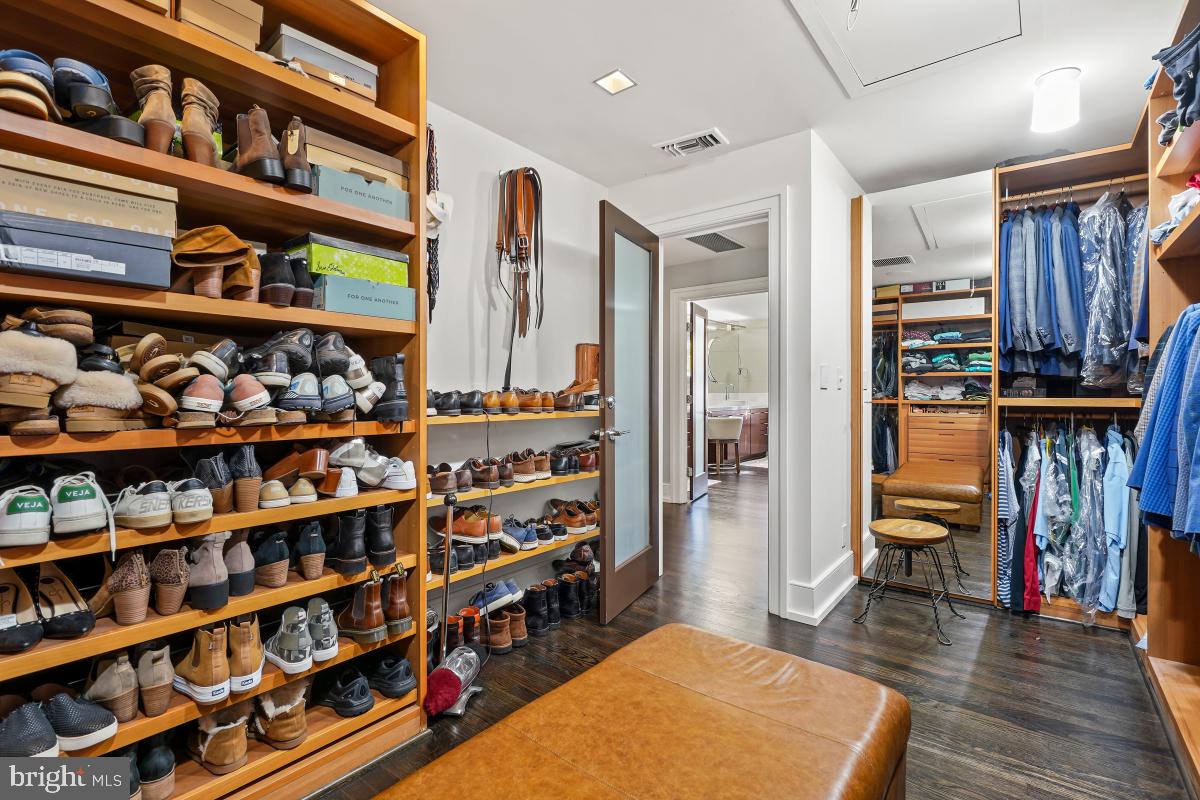 WESLEY HEIGHTS - Residential