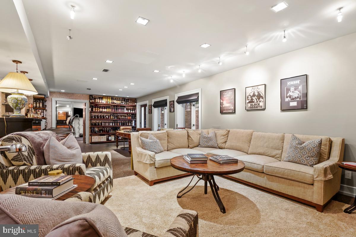 WESLEY HEIGHTS - Residential
