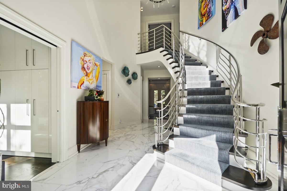 WESLEY HEIGHTS - Residential