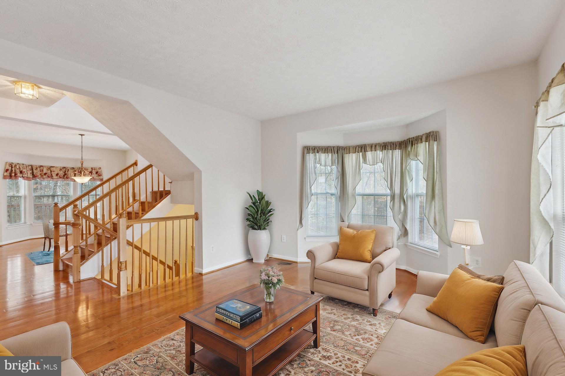 RUSSETT - Residential