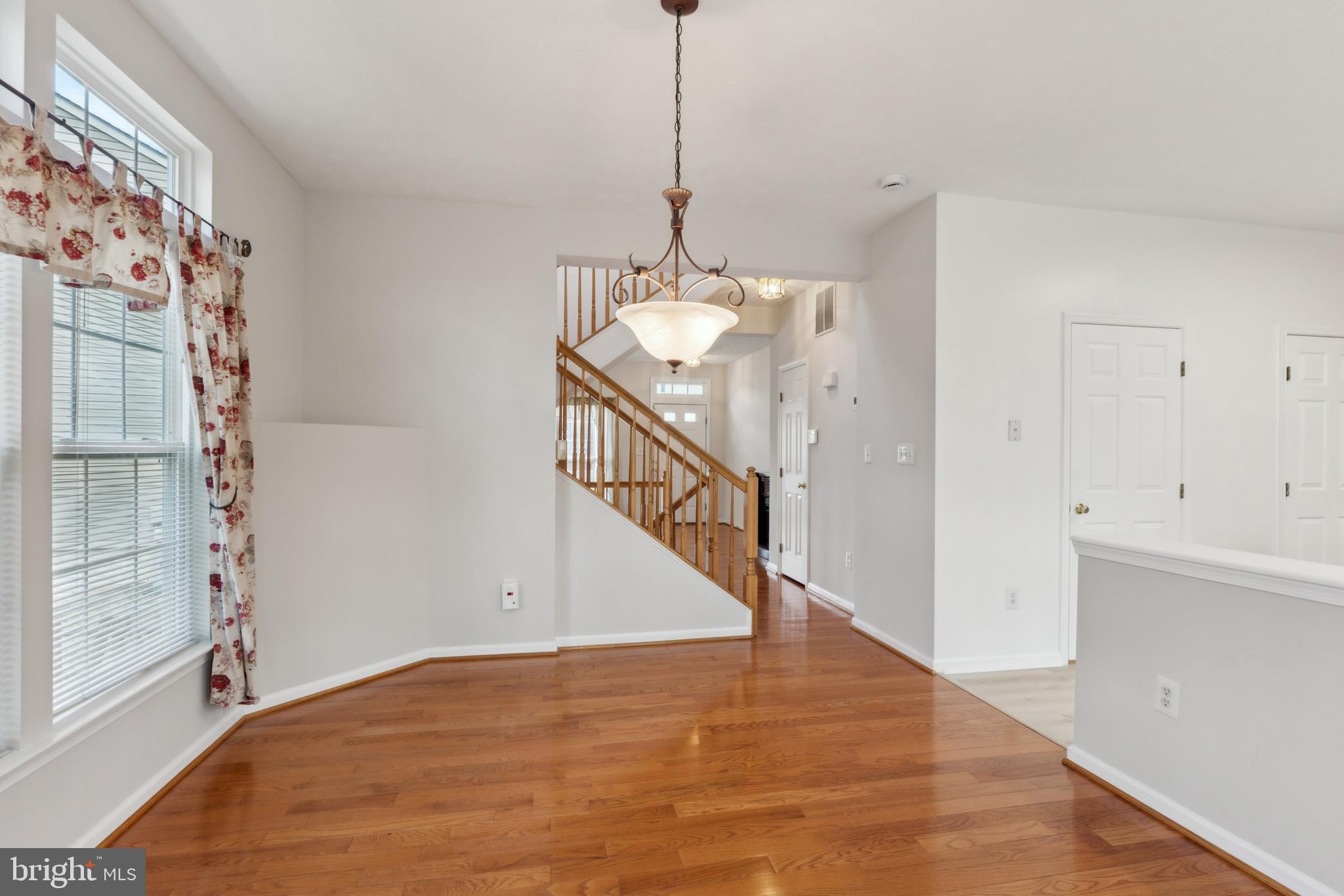 RUSSETT - Residential