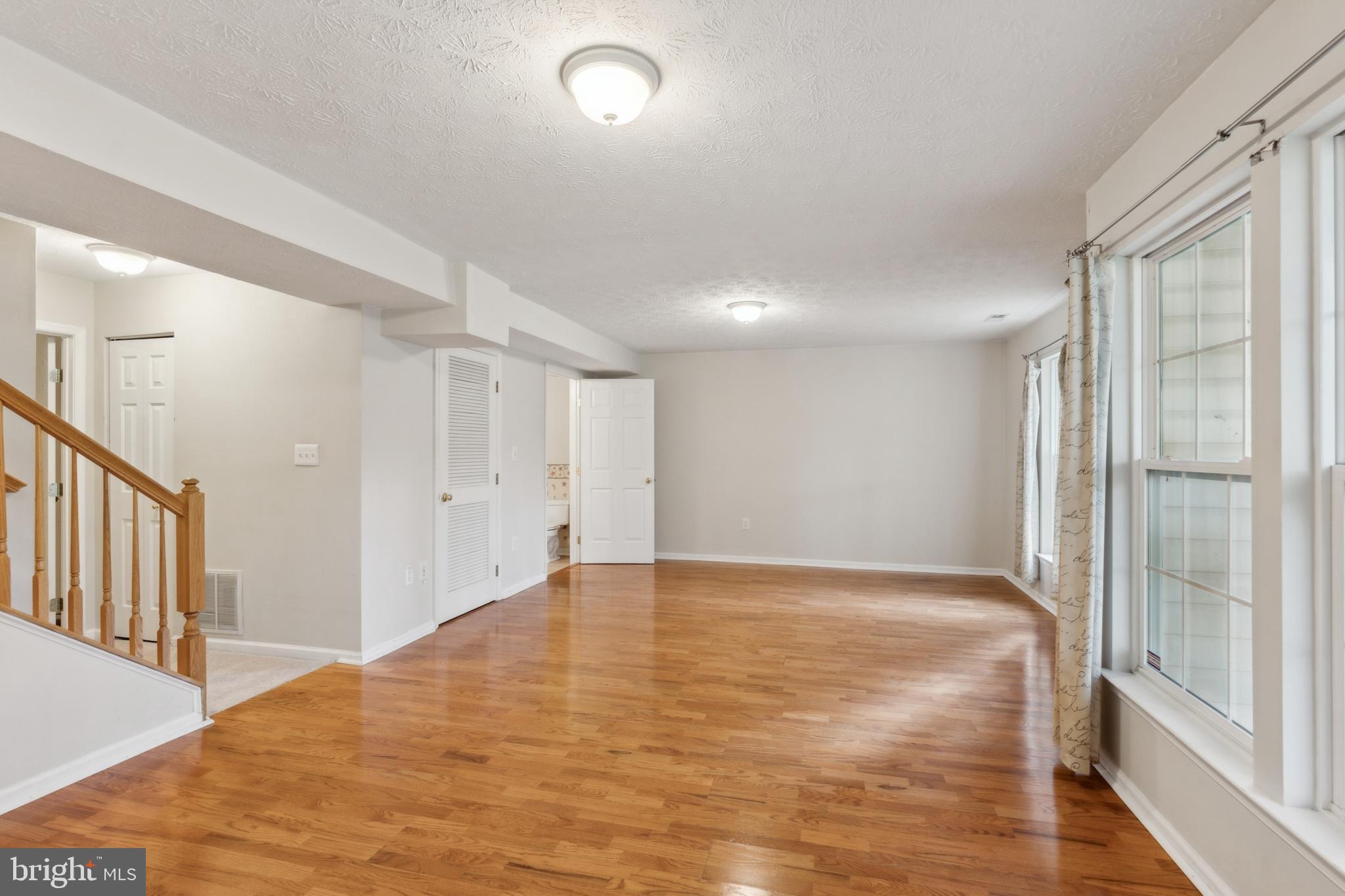 RUSSETT - Residential