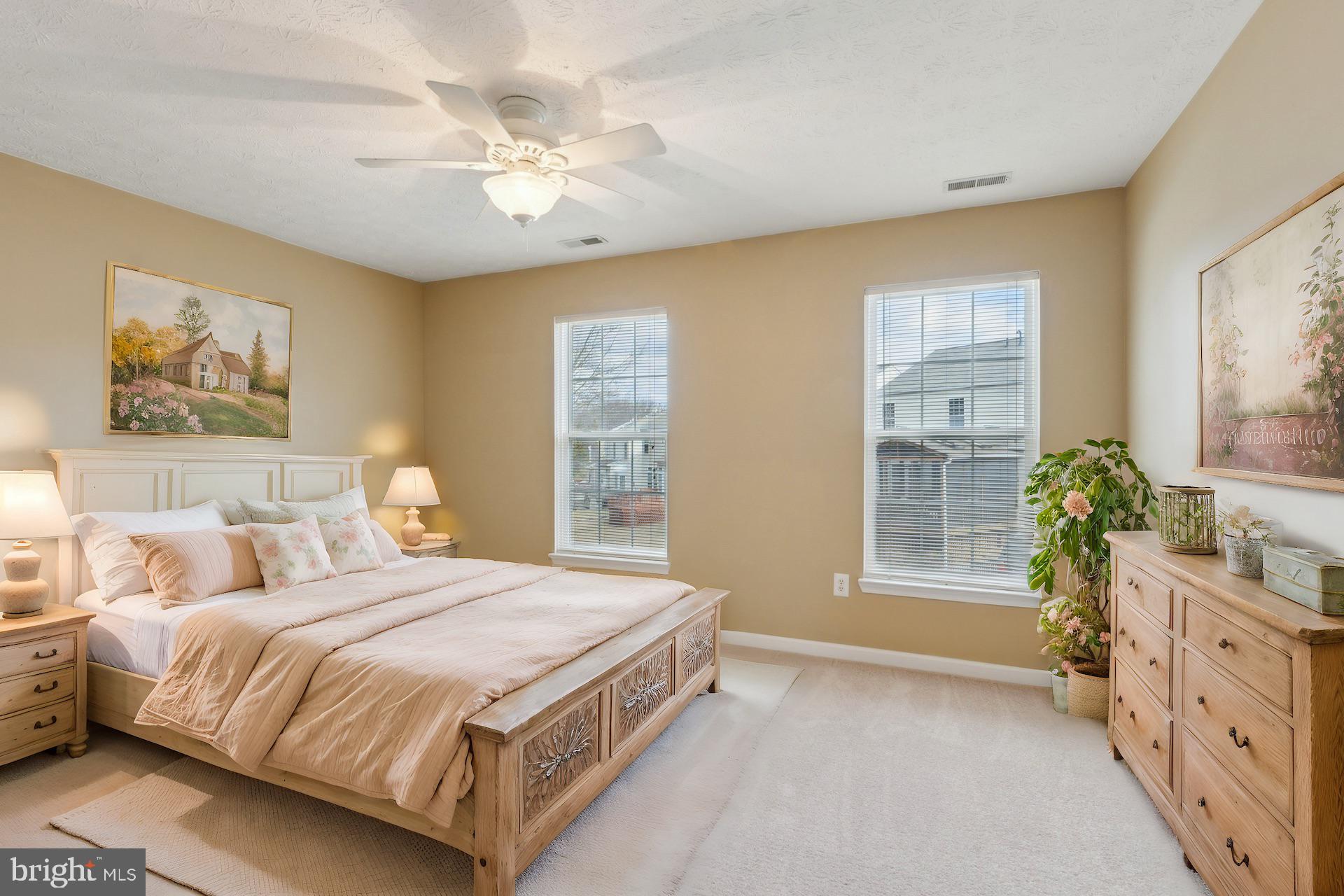 RUSSETT - Residential