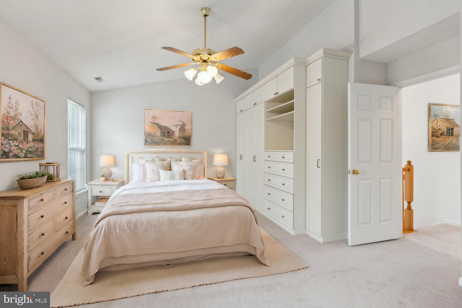 RUSSETT - Residential