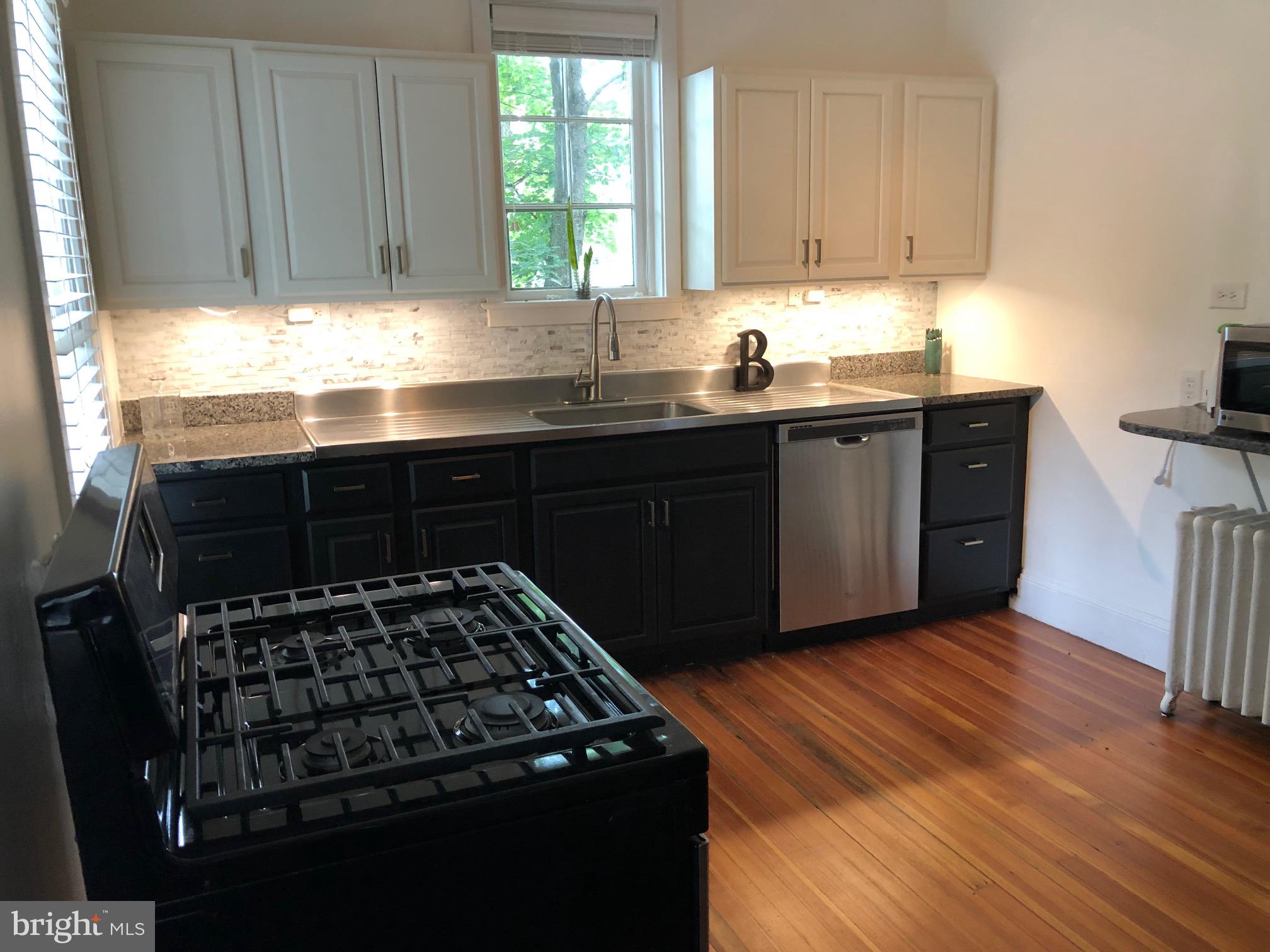 5713 ROLAND AVENUE ENTIRE 1ST FLOOR