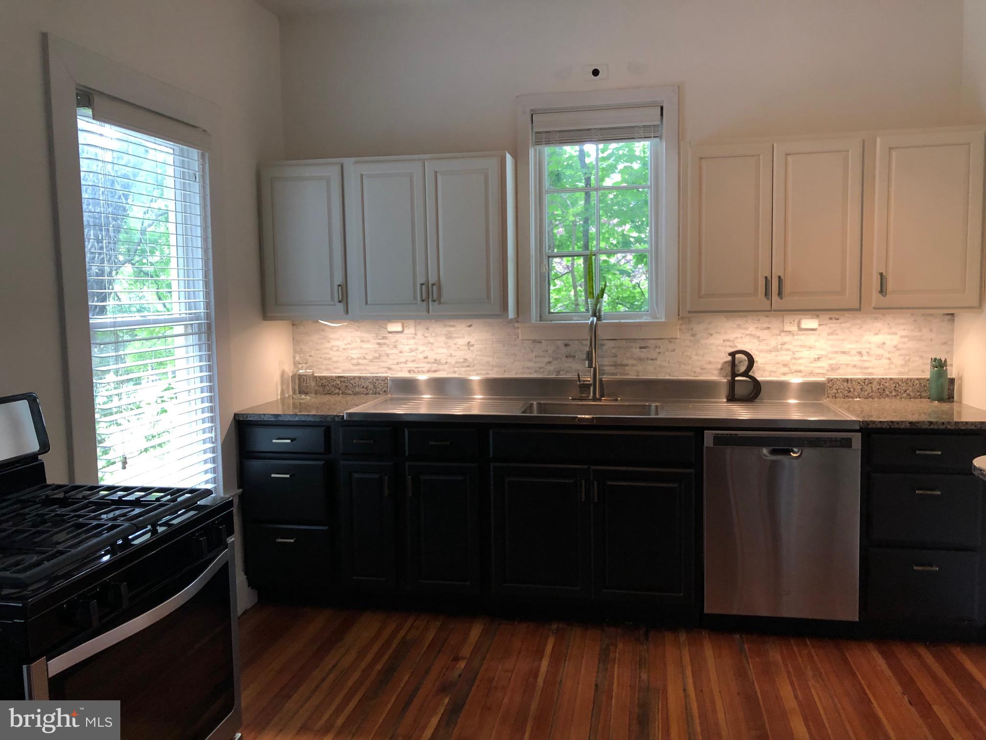 5713 ROLAND AVENUE ENTIRE 1ST FLOOR