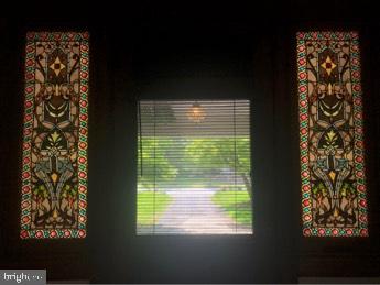 ROLAND PARK - Residential Lease