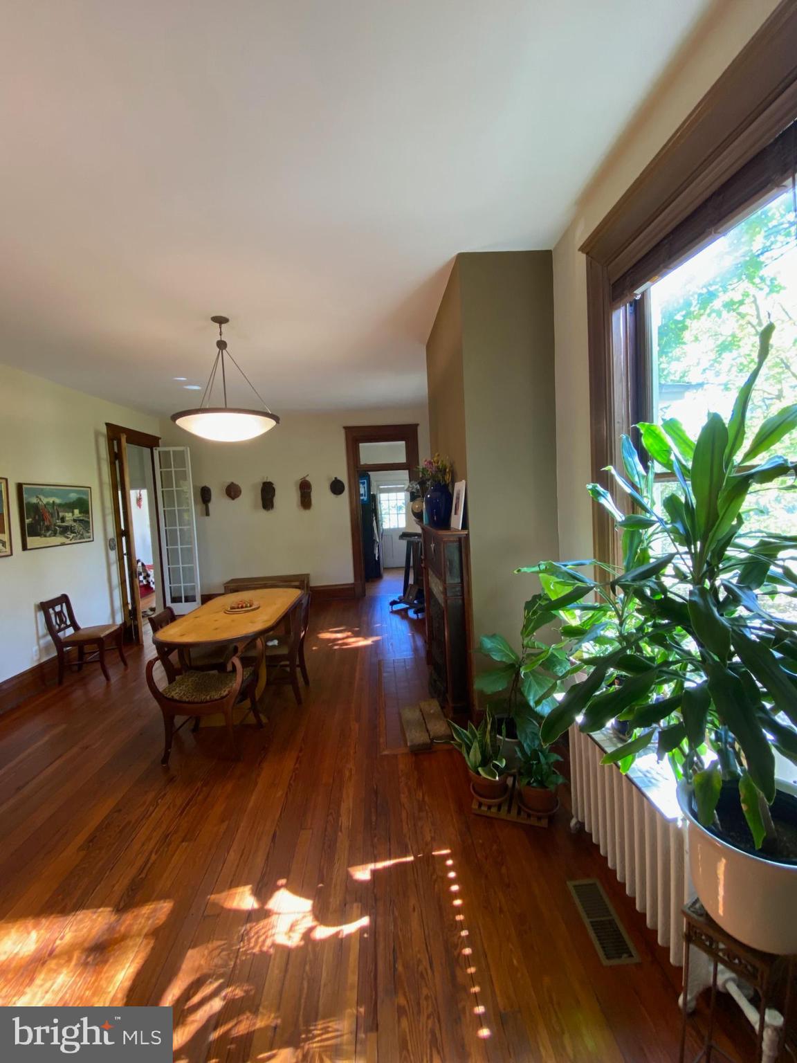 5713 ROLAND AVENUE ENTIRE 1ST FLOOR