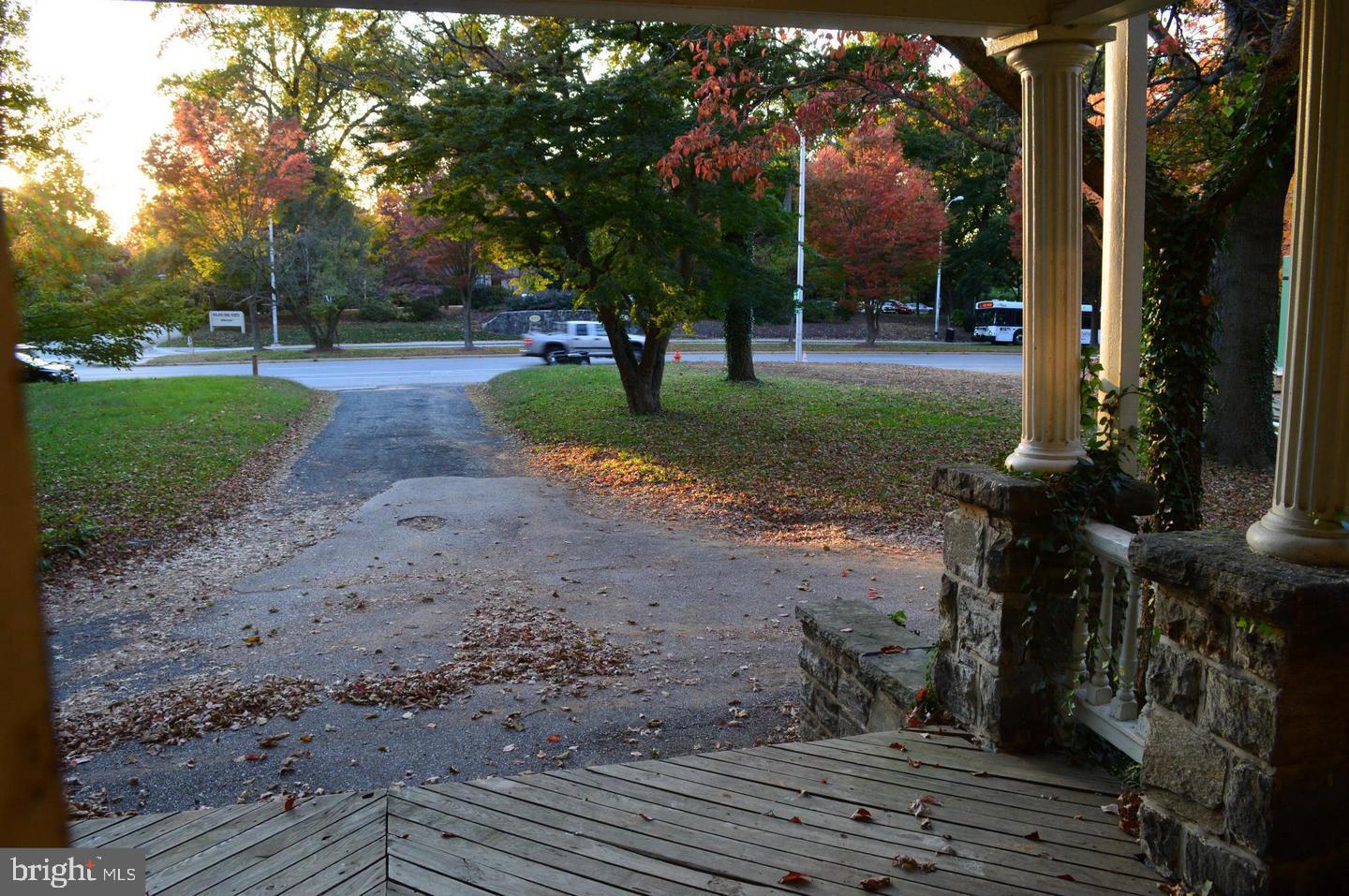 ROLAND PARK - Residential Lease