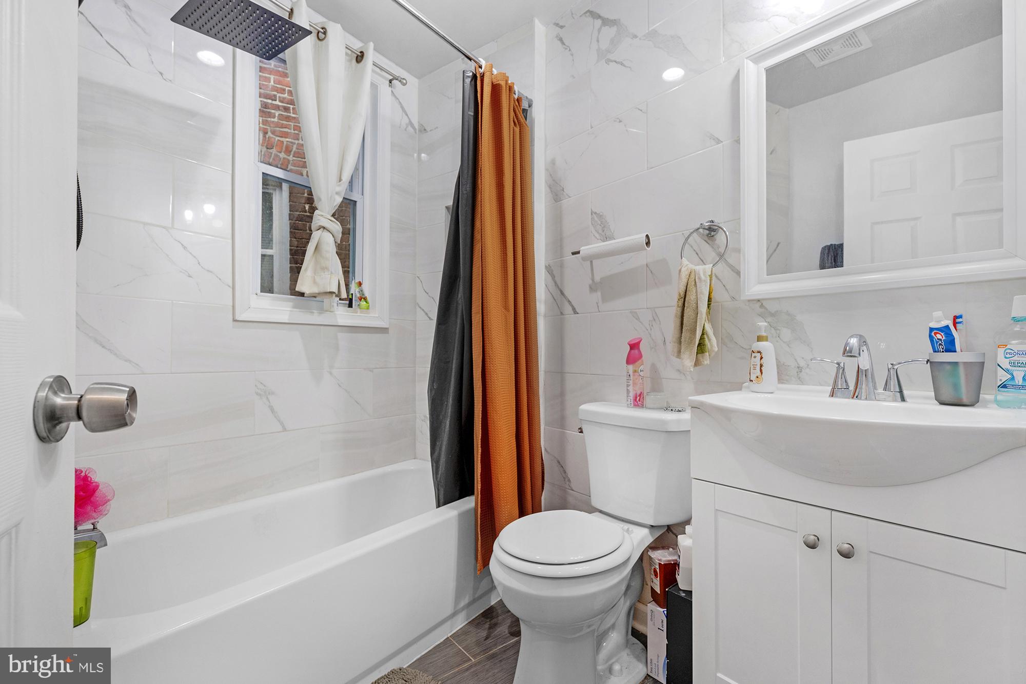 LUCILLE PARK - Residential