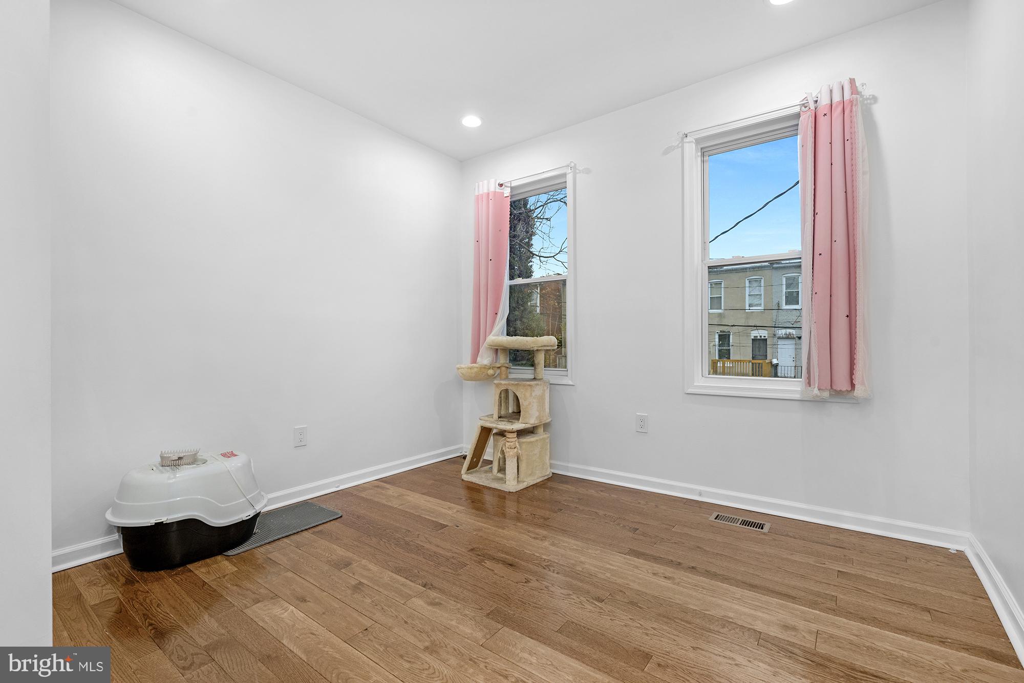 LUCILLE PARK - Residential