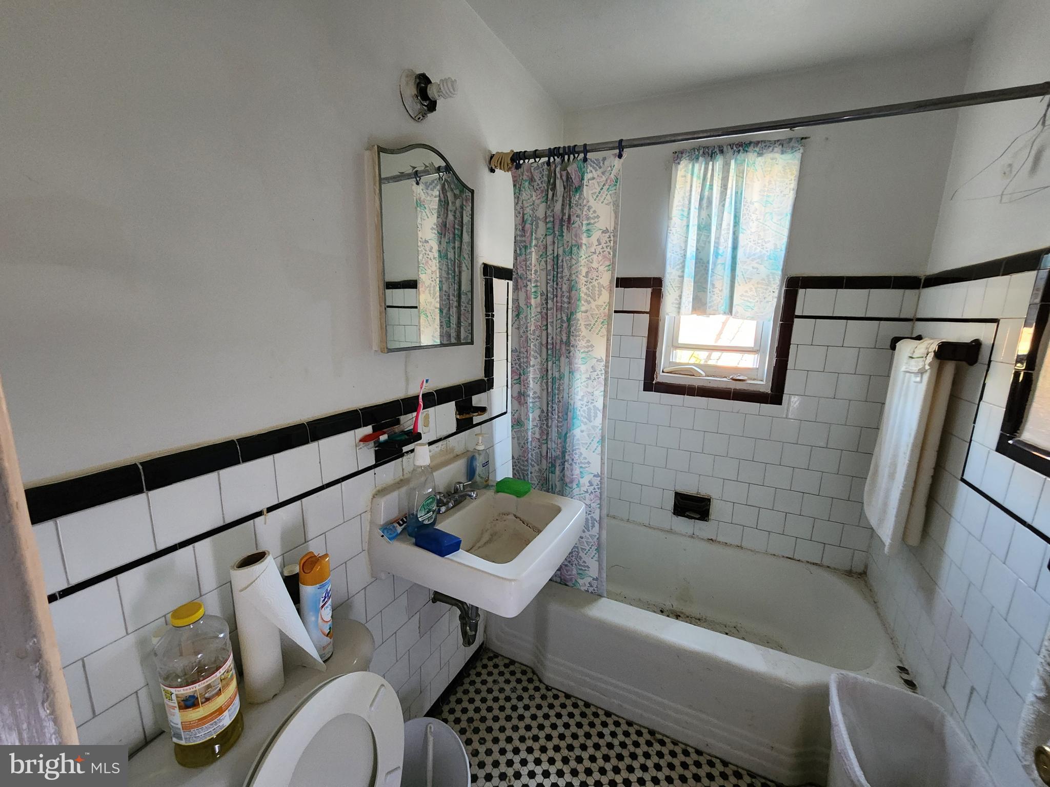 EDMONDSON VIILLAGE - Residential