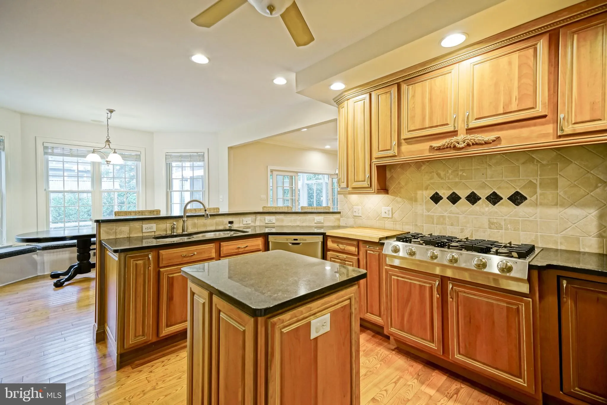 Lewes, Delaware 19958, United States, 6 Bedrooms Bedrooms, ,6 BathroomsBathrooms,Residential,Active,213478