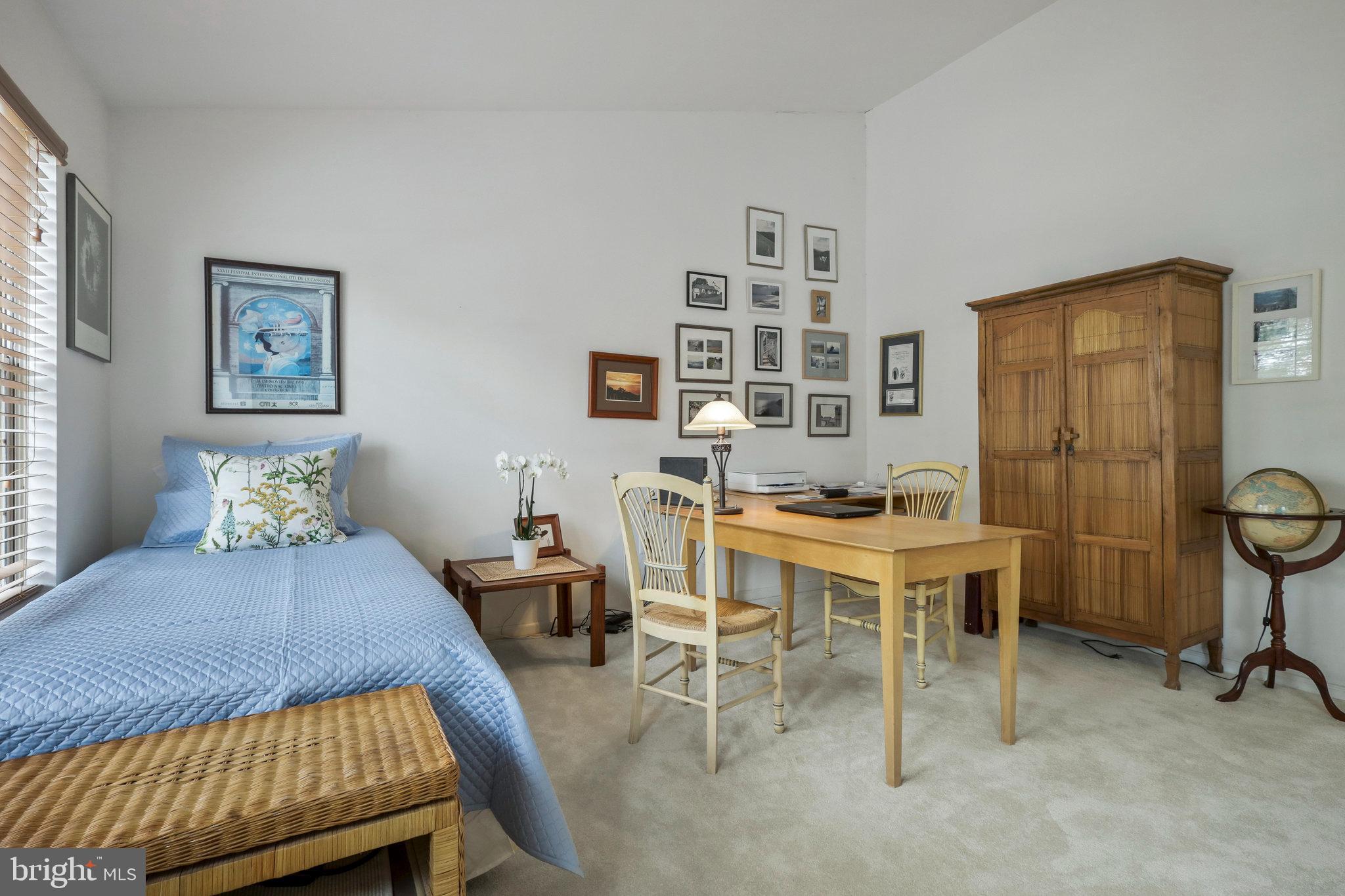 WATERS EDGE - Residential Lease