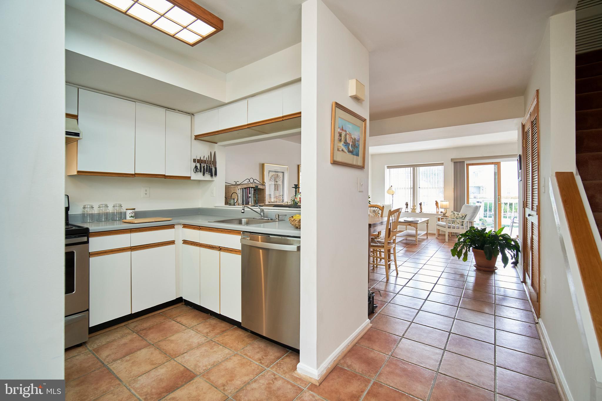 WATERS EDGE - Residential Lease