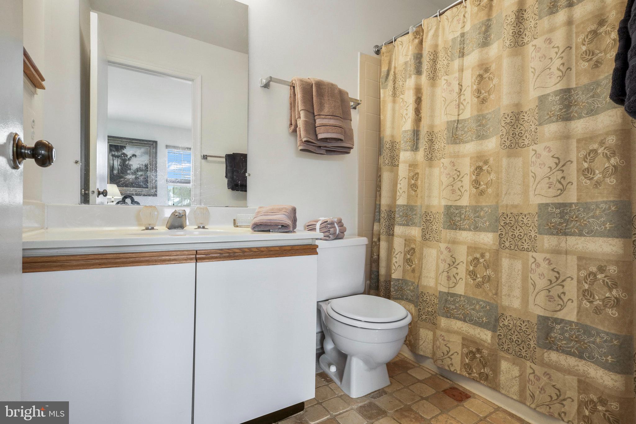 WATERS EDGE - Residential Lease