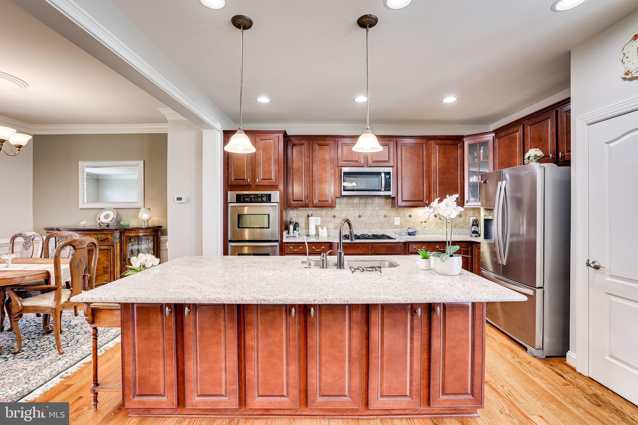 LANSDOWNE TOWN CENTER - Residential