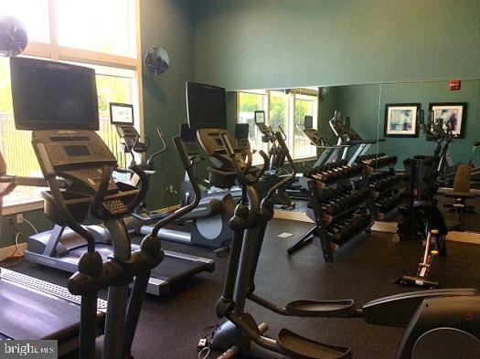 LANSDOWNE TOWN CENTER - Residential