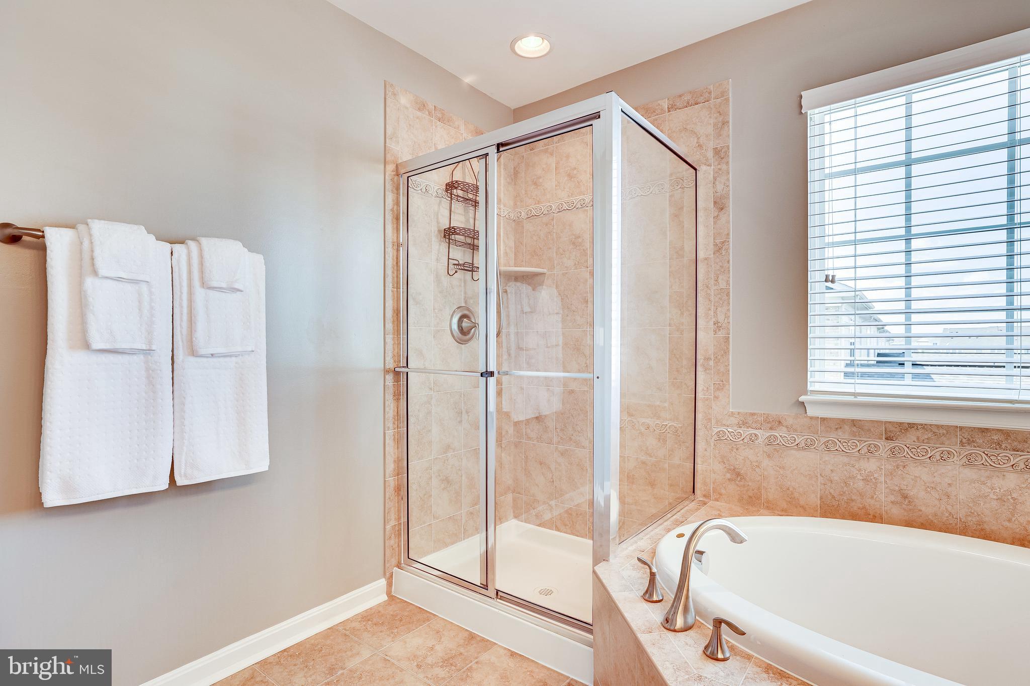 LANSDOWNE TOWN CENTER - Residential