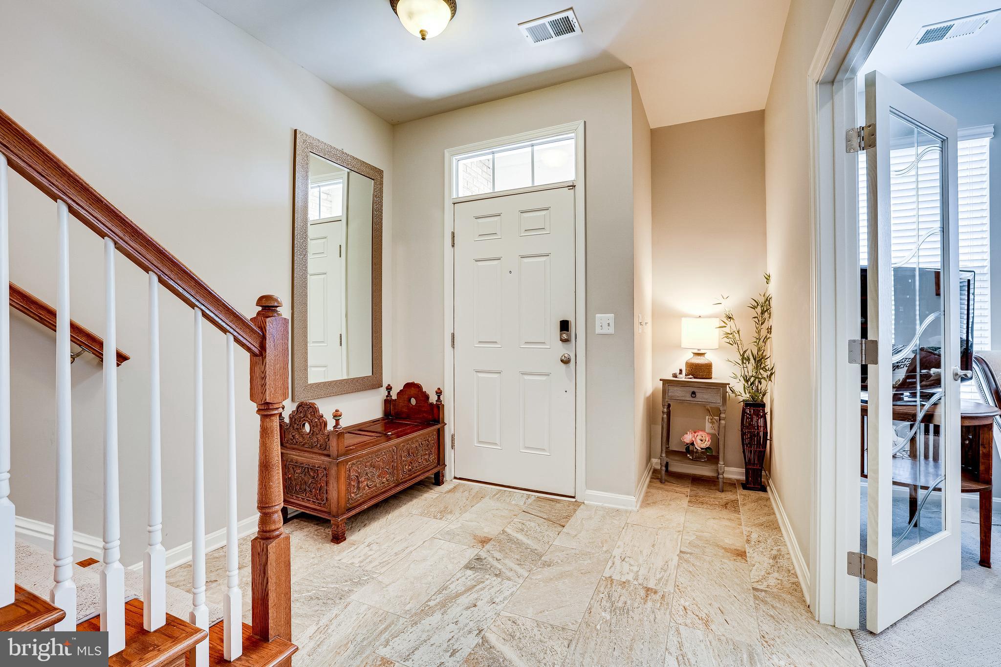 LANSDOWNE TOWN CENTER - Residential