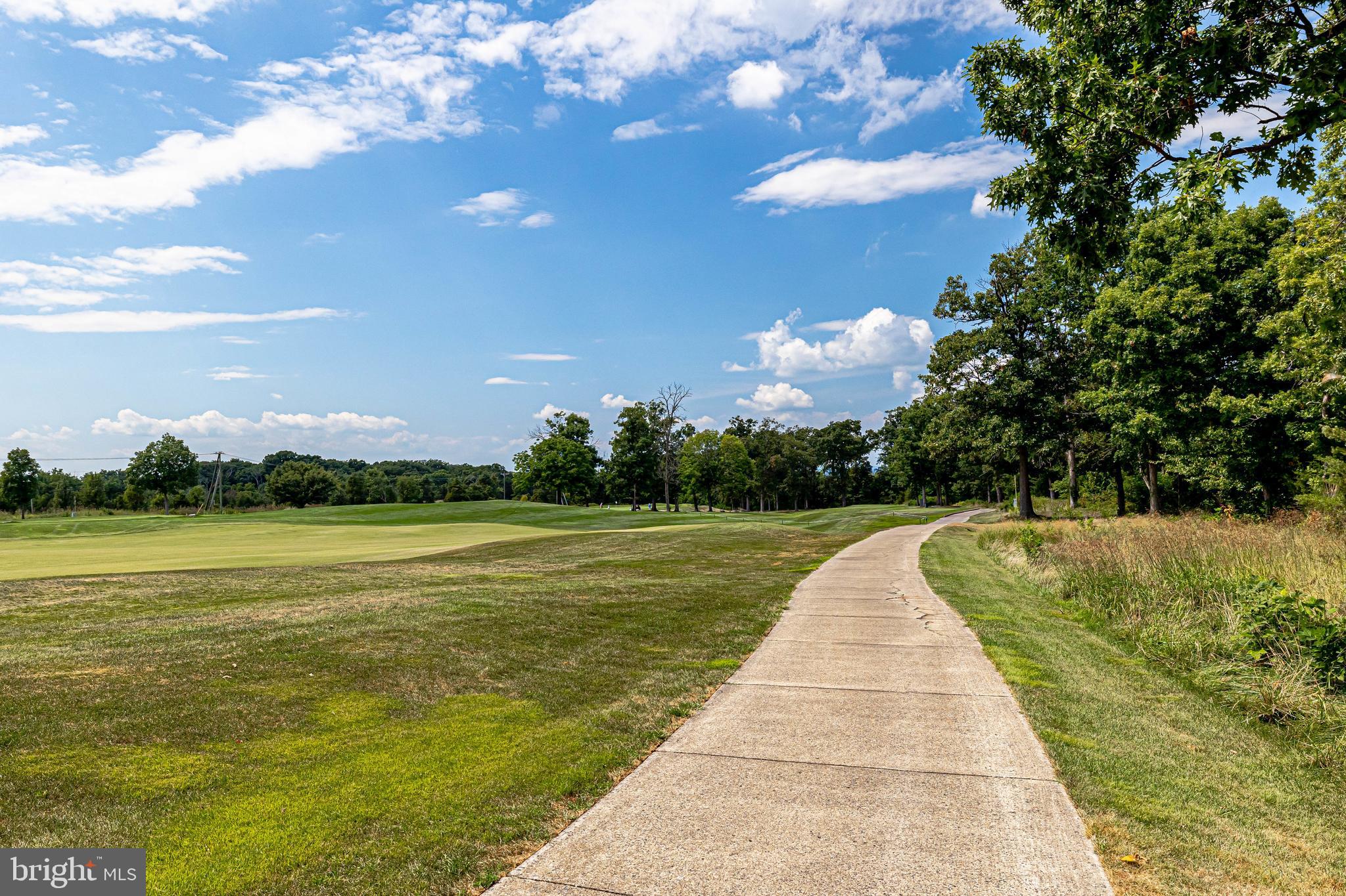 LANSDOWNE TOWN CENTER - Residential
