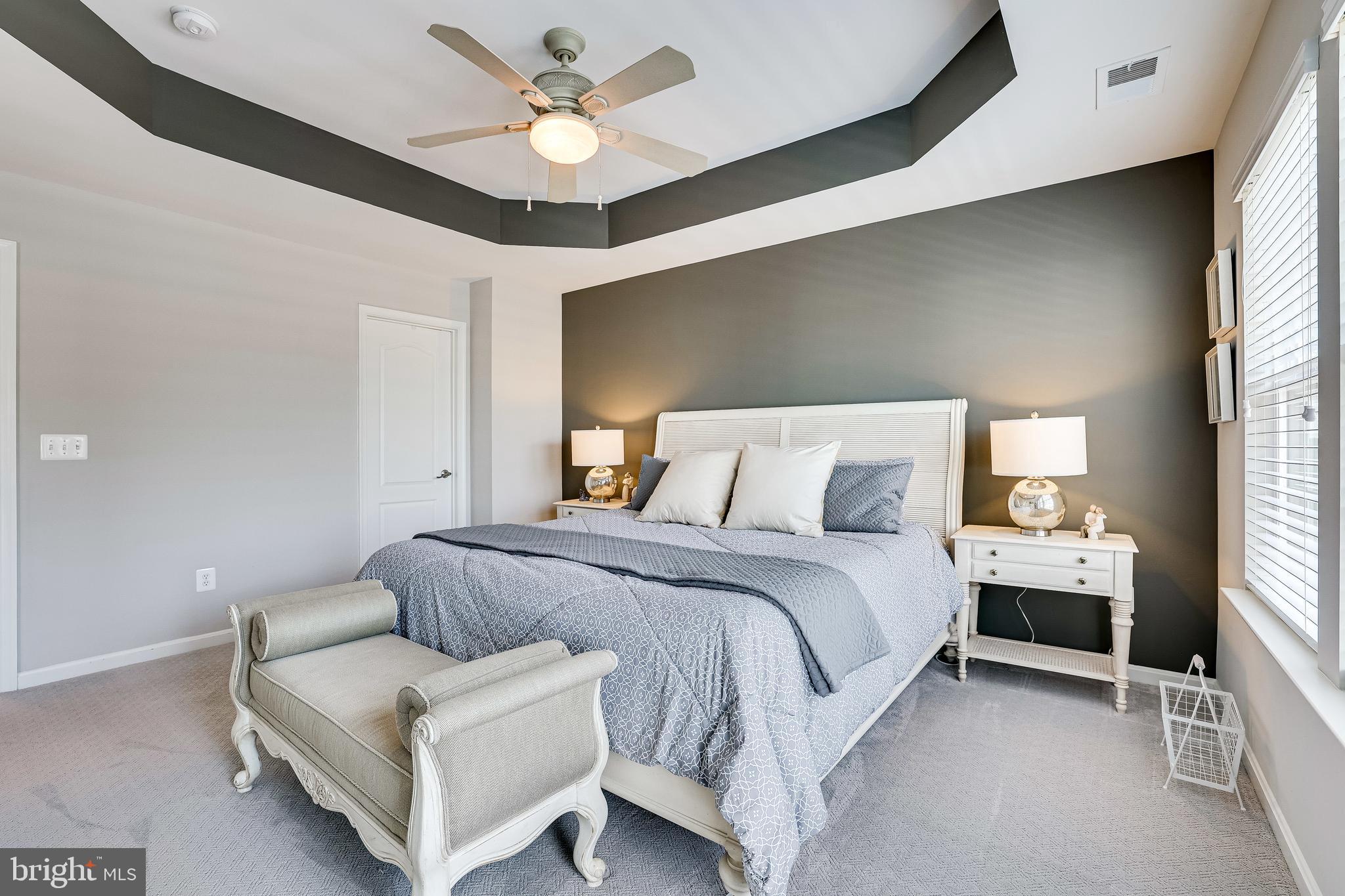 LANSDOWNE TOWN CENTER - Residential