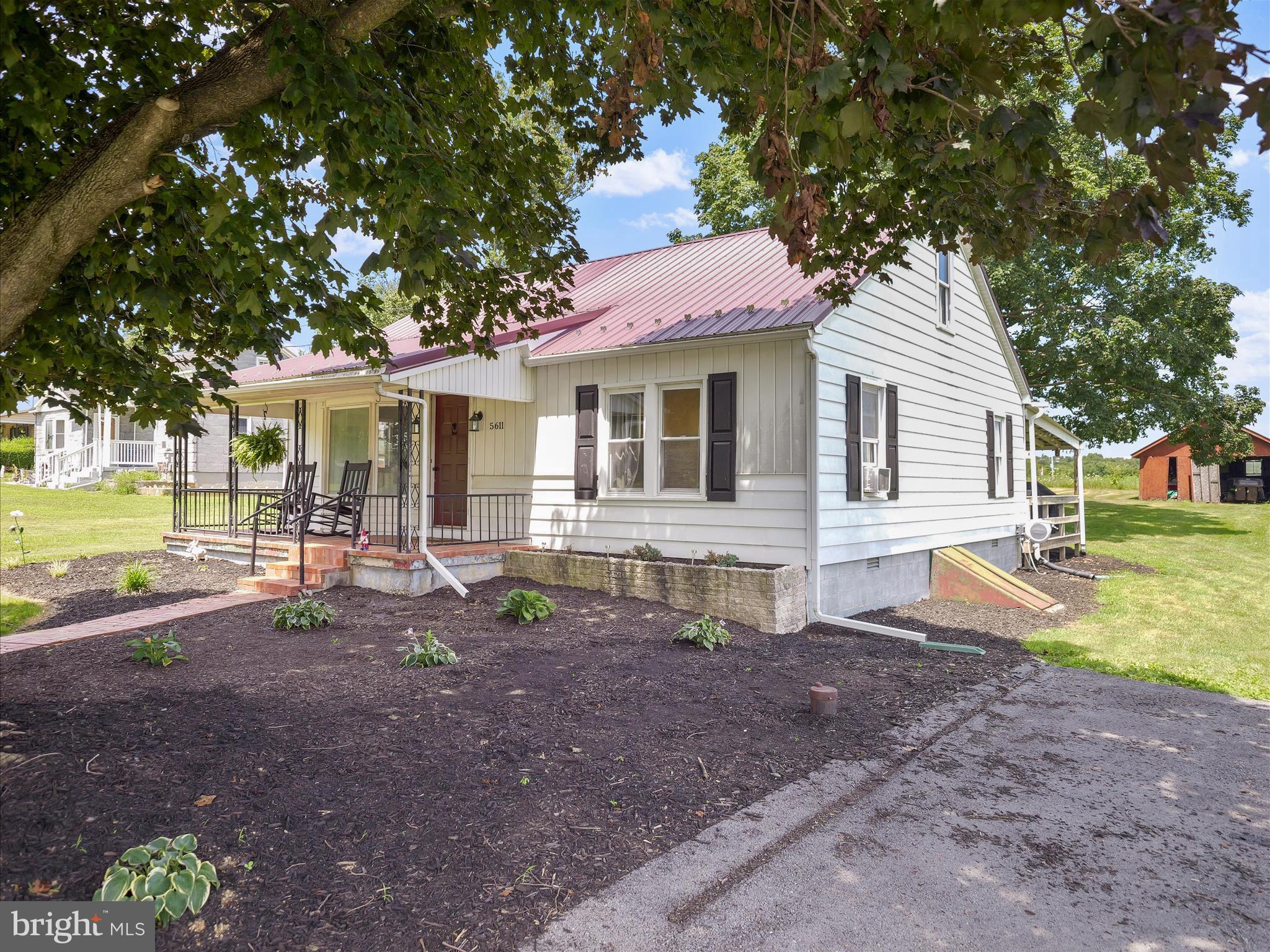 5611 JACK ROAD