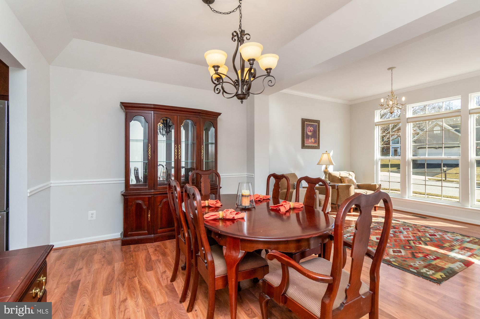 EAST VALLEY OAKS - Residential