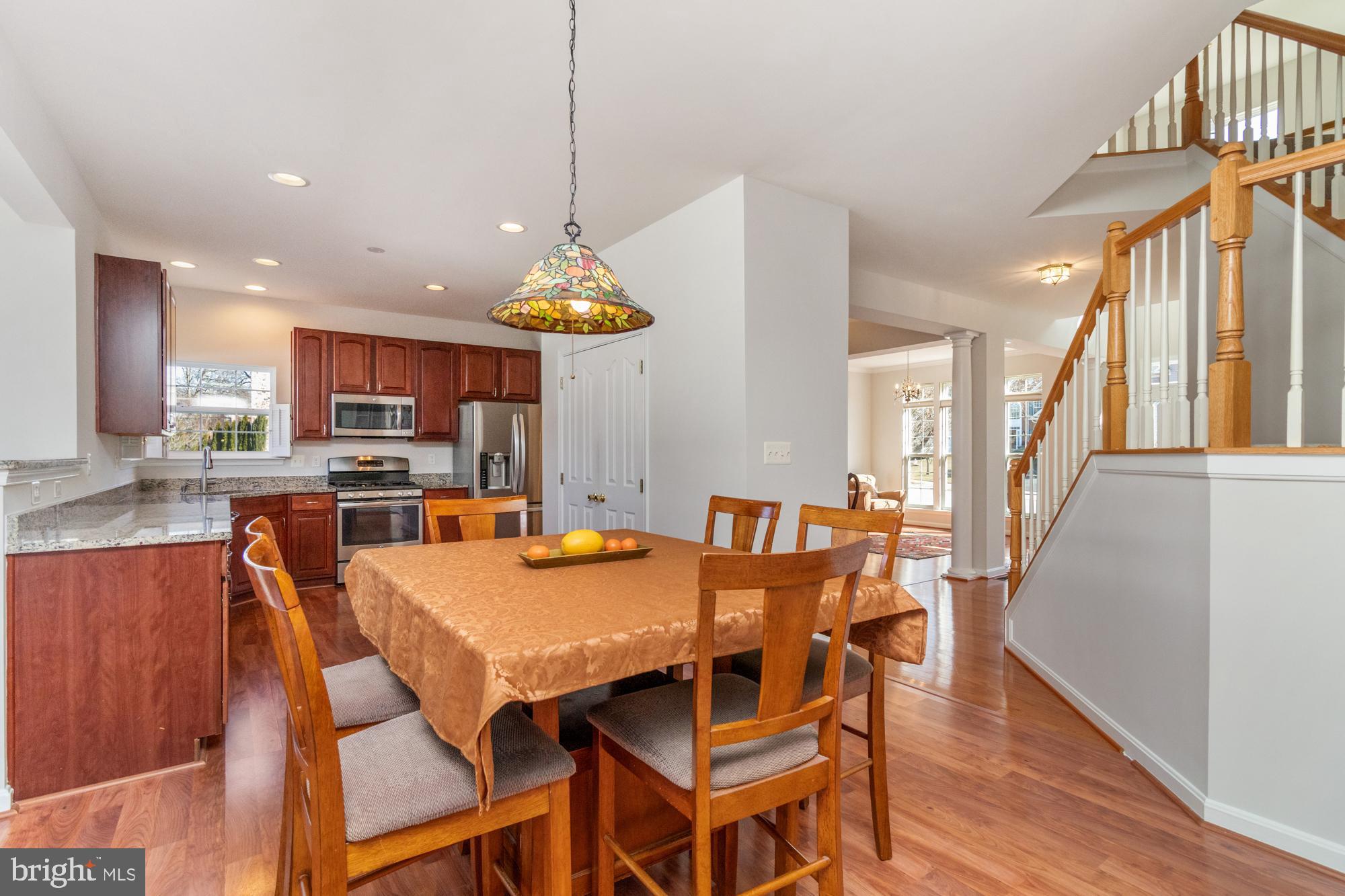 EAST VALLEY OAKS - Residential