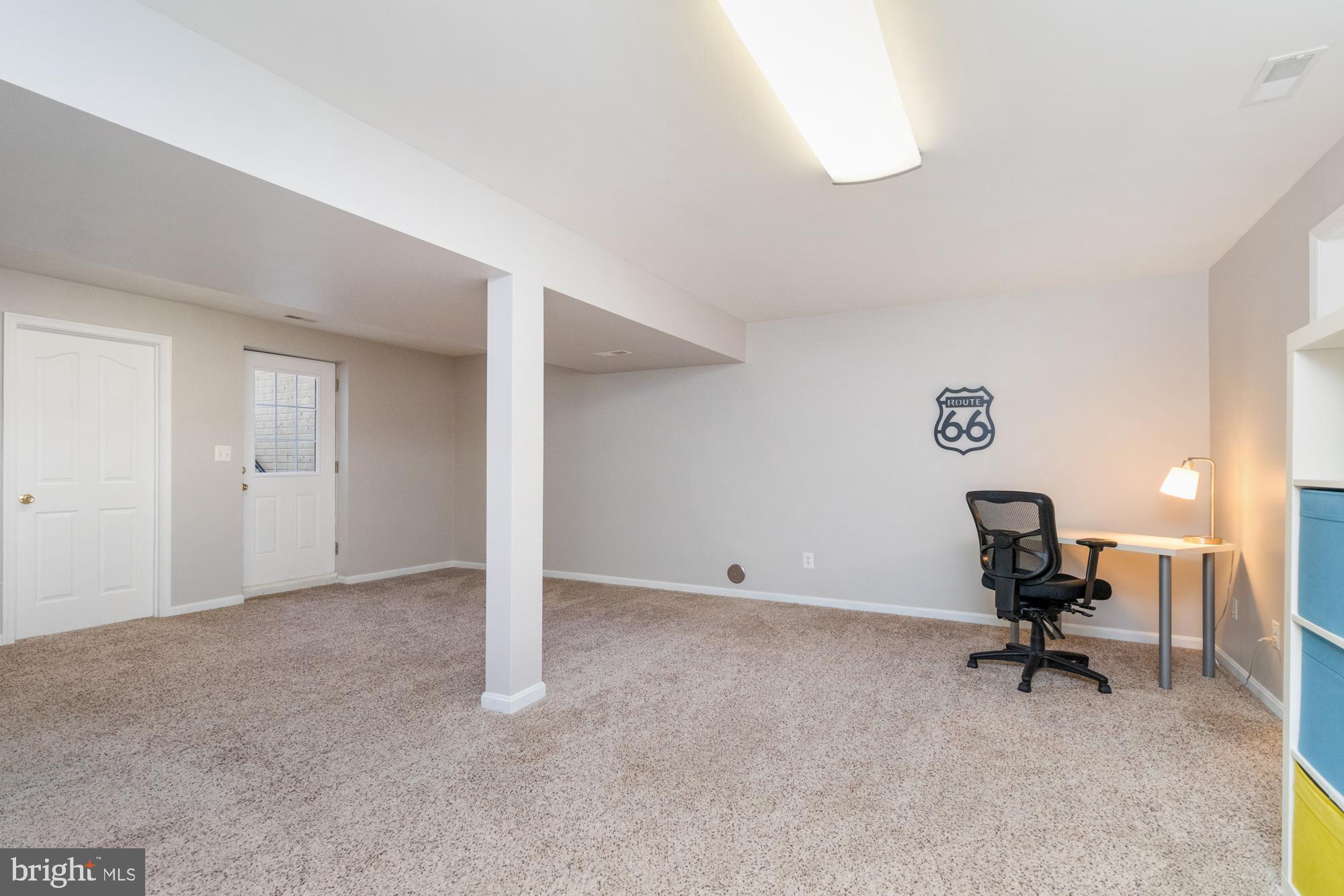 EAST VALLEY OAKS - Residential
