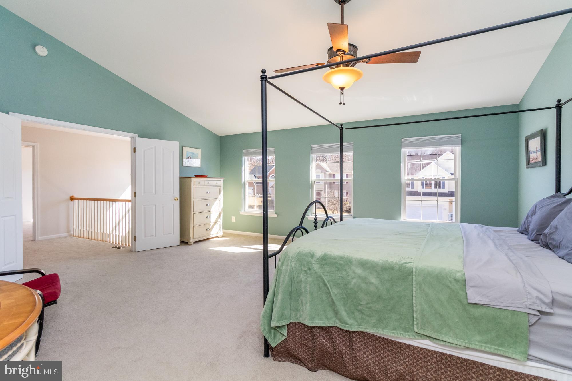 EAST VALLEY OAKS - Residential