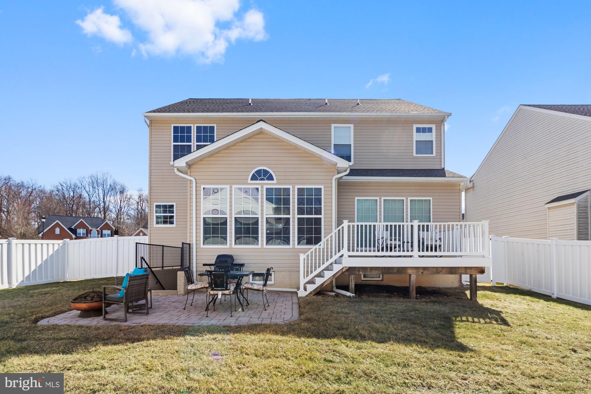EAST VALLEY OAKS - Residential