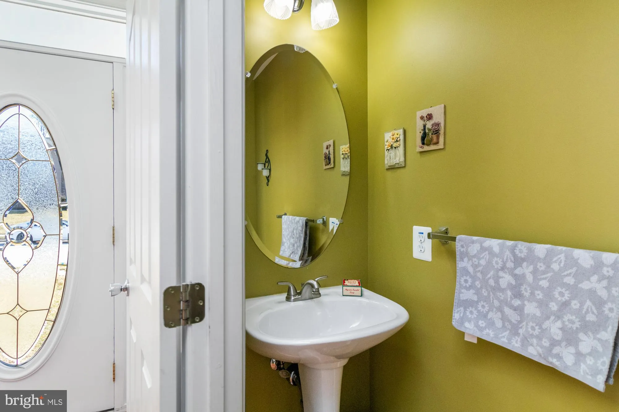 Bel Air, Maryland 21014, United States, 4 Bedrooms Bedrooms, ,4 BathroomsBathrooms,Residential,Pending,2402