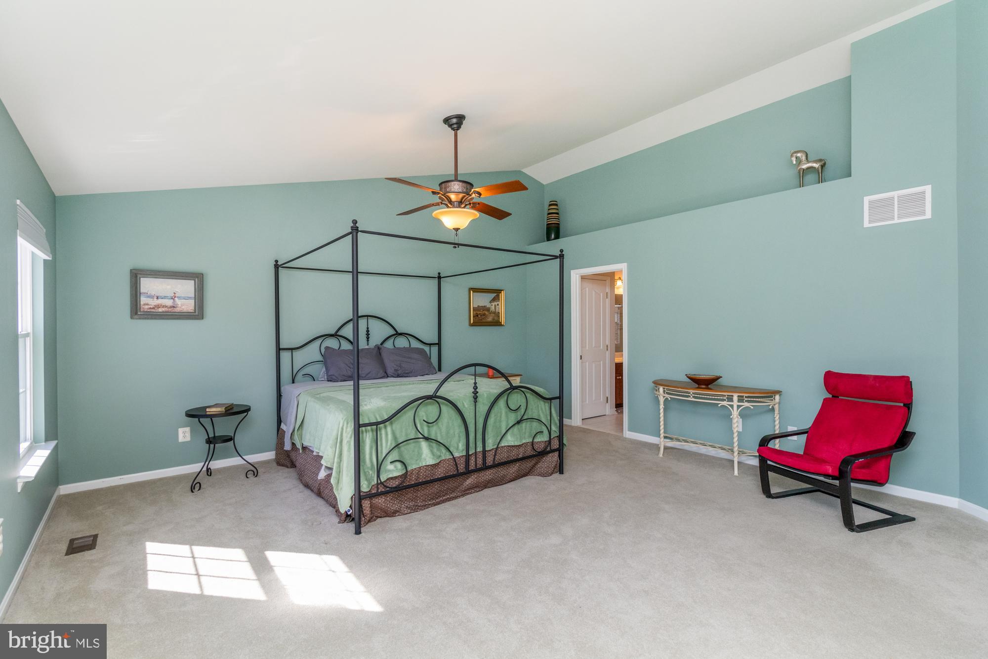 EAST VALLEY OAKS - Residential