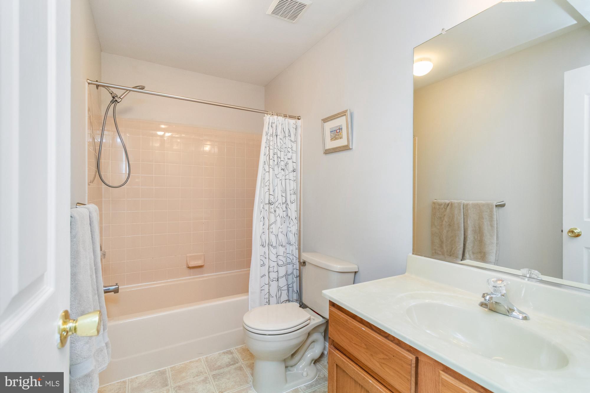 EAST VALLEY OAKS - Residential
