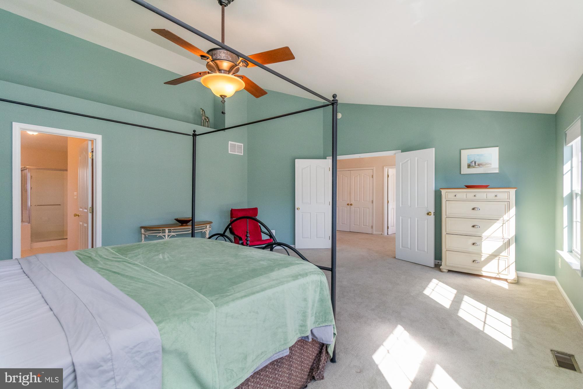 EAST VALLEY OAKS - Residential