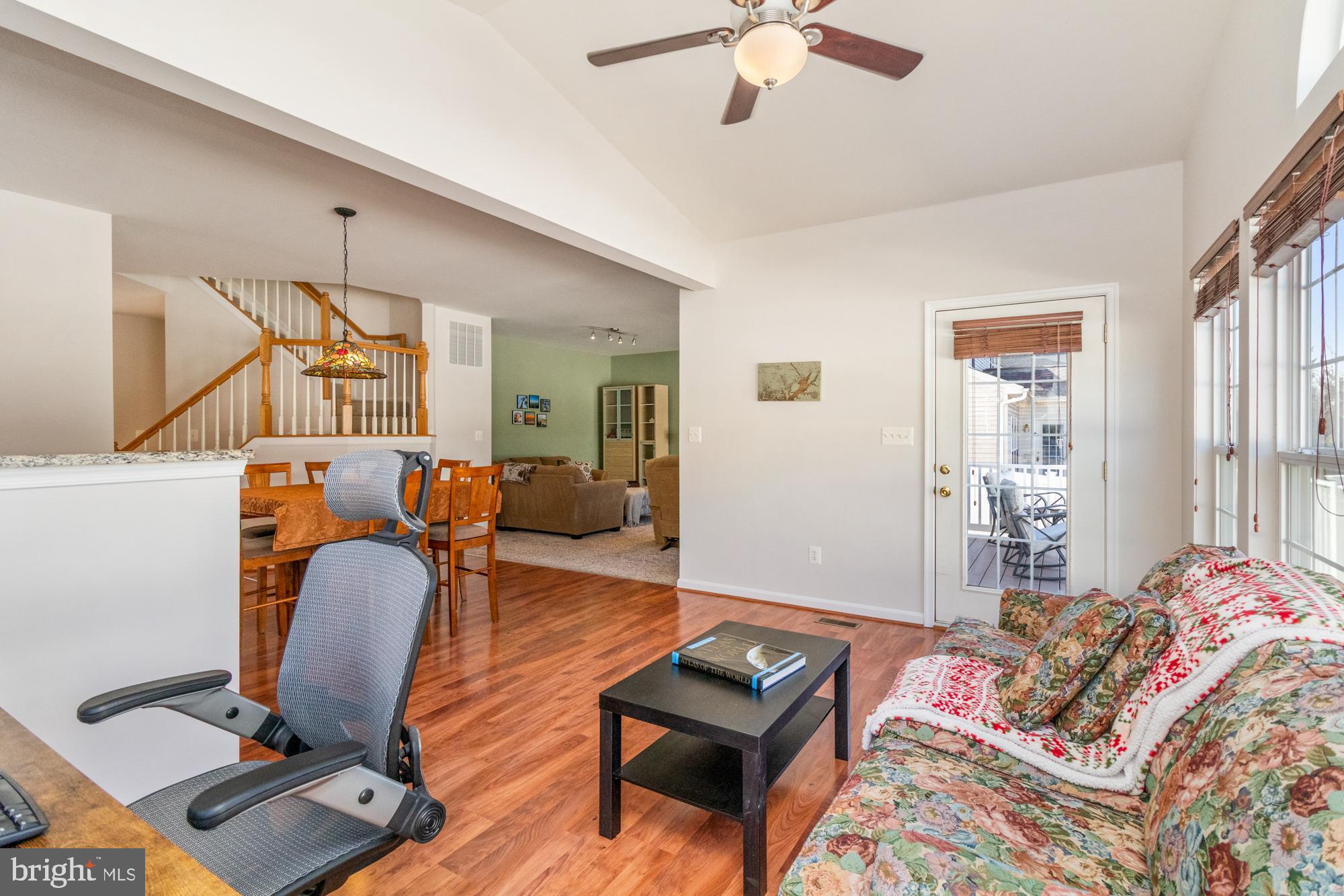 EAST VALLEY OAKS - Residential