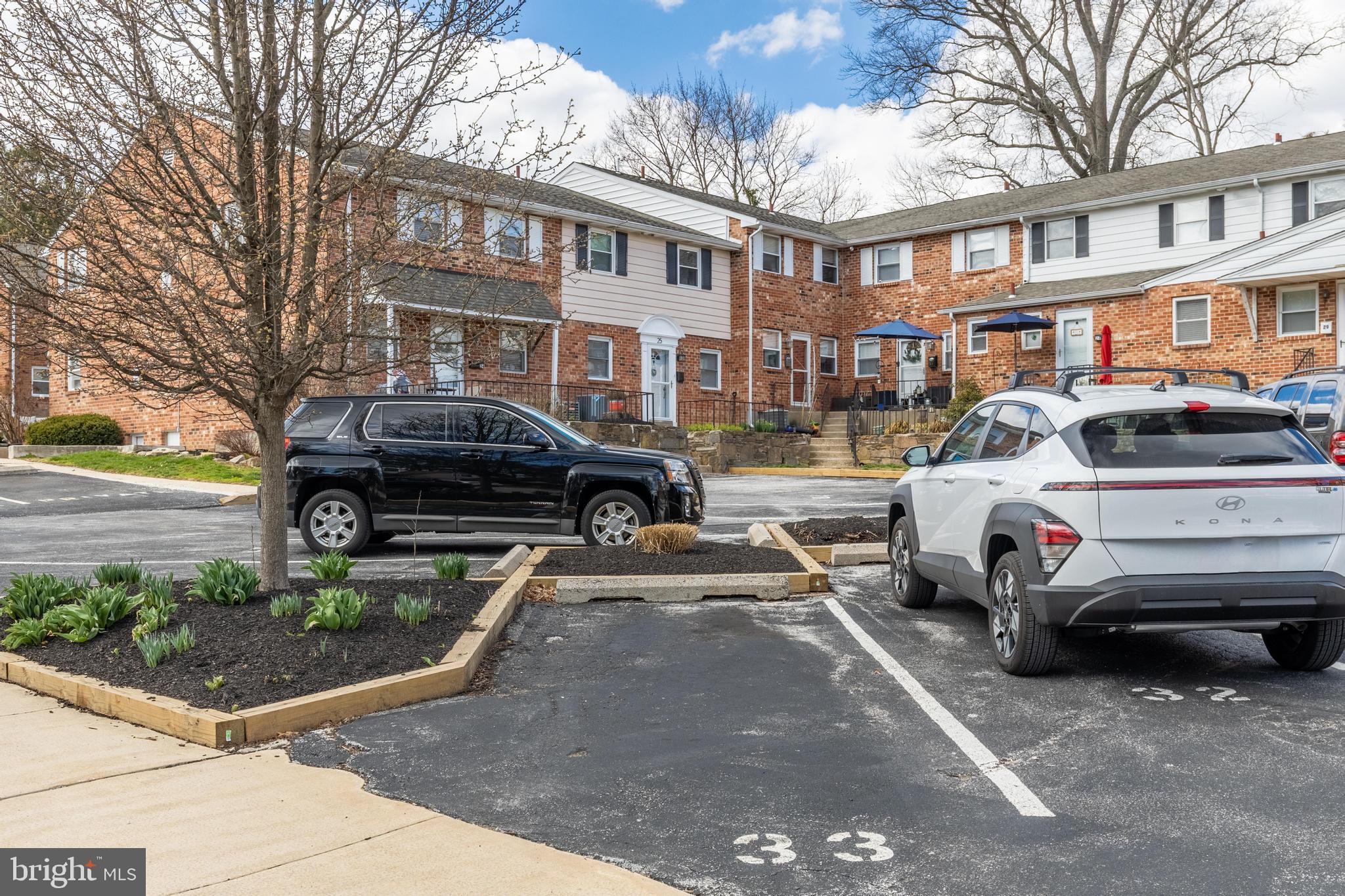 COLONIAL MEWS - Residential