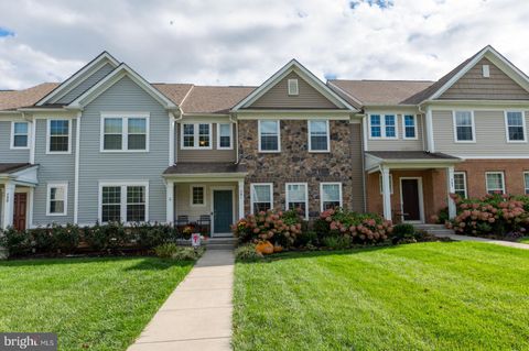 741 SUN VALLEY COURT CHESTER SPRINGS PA 19425