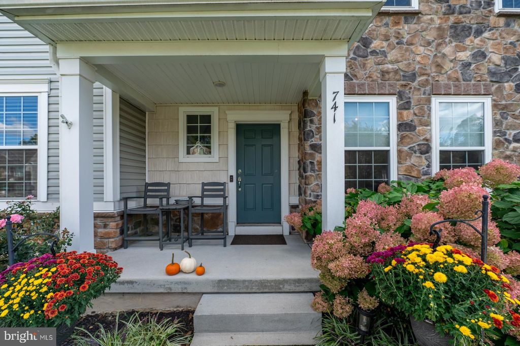 Photo of 741 Sun Valley Court, CHESTER SPRINGS, PA 19425 (MLS # PACT2111238)