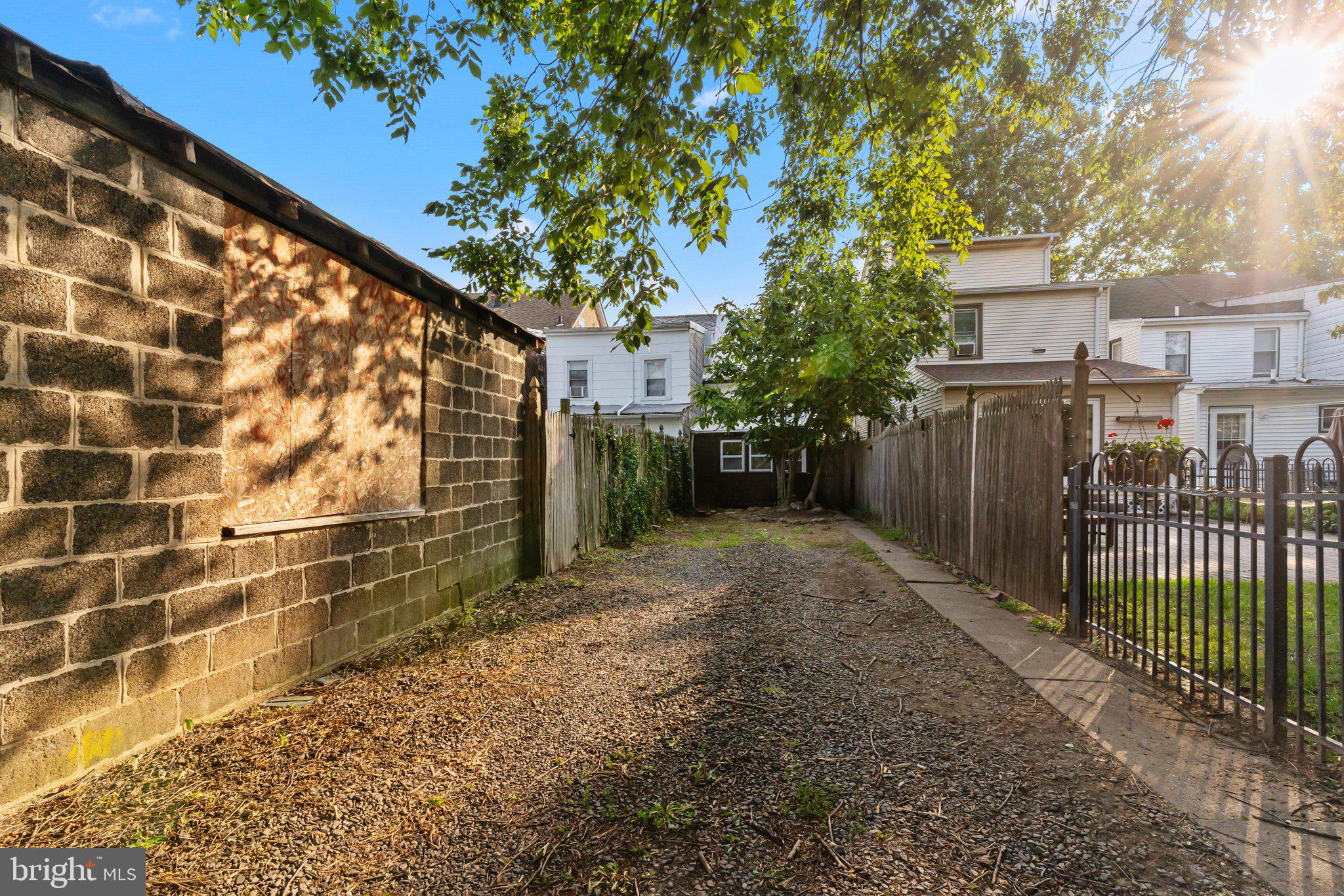 BRISTOL - Residential