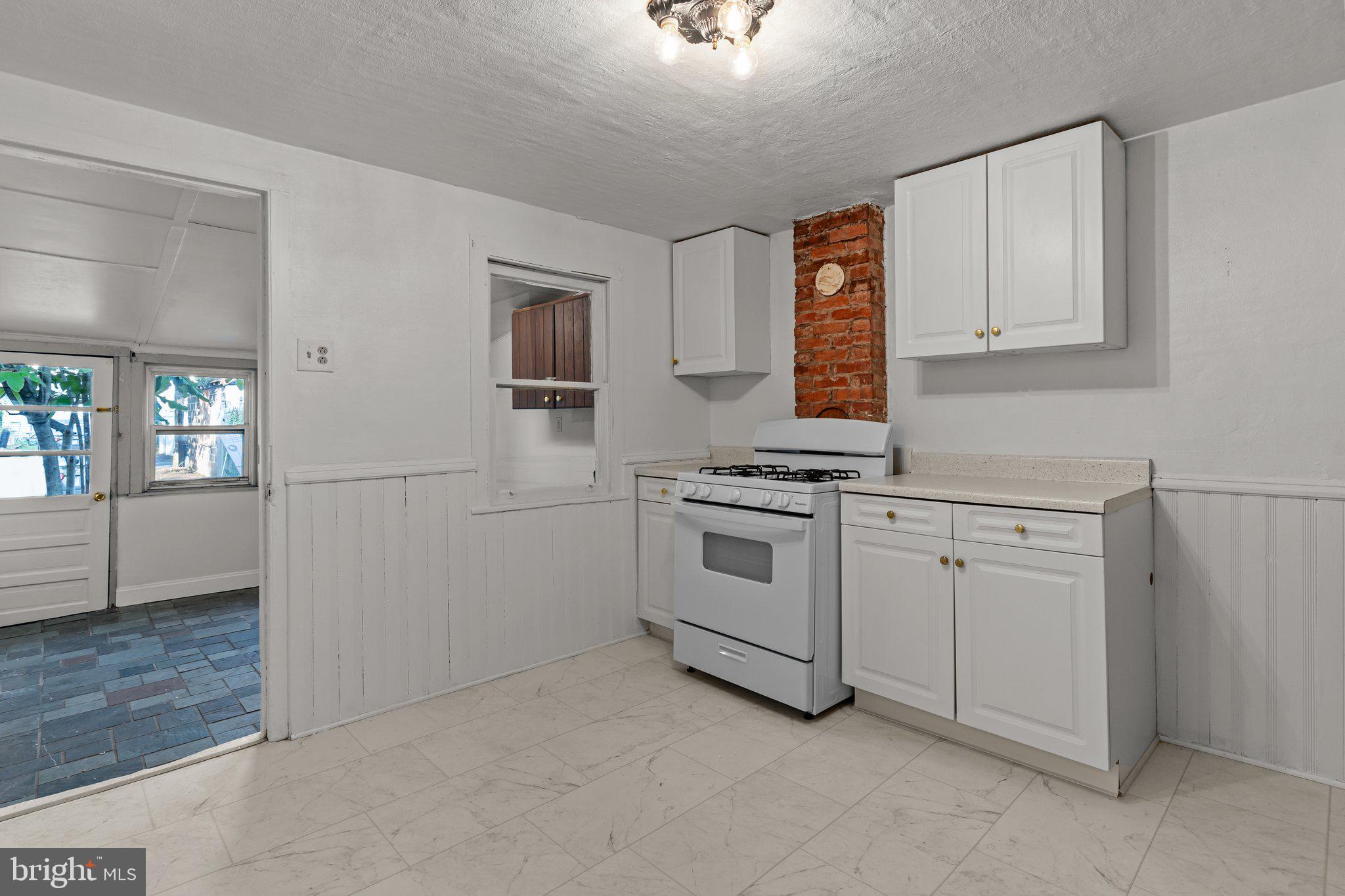 BRISTOL - Residential