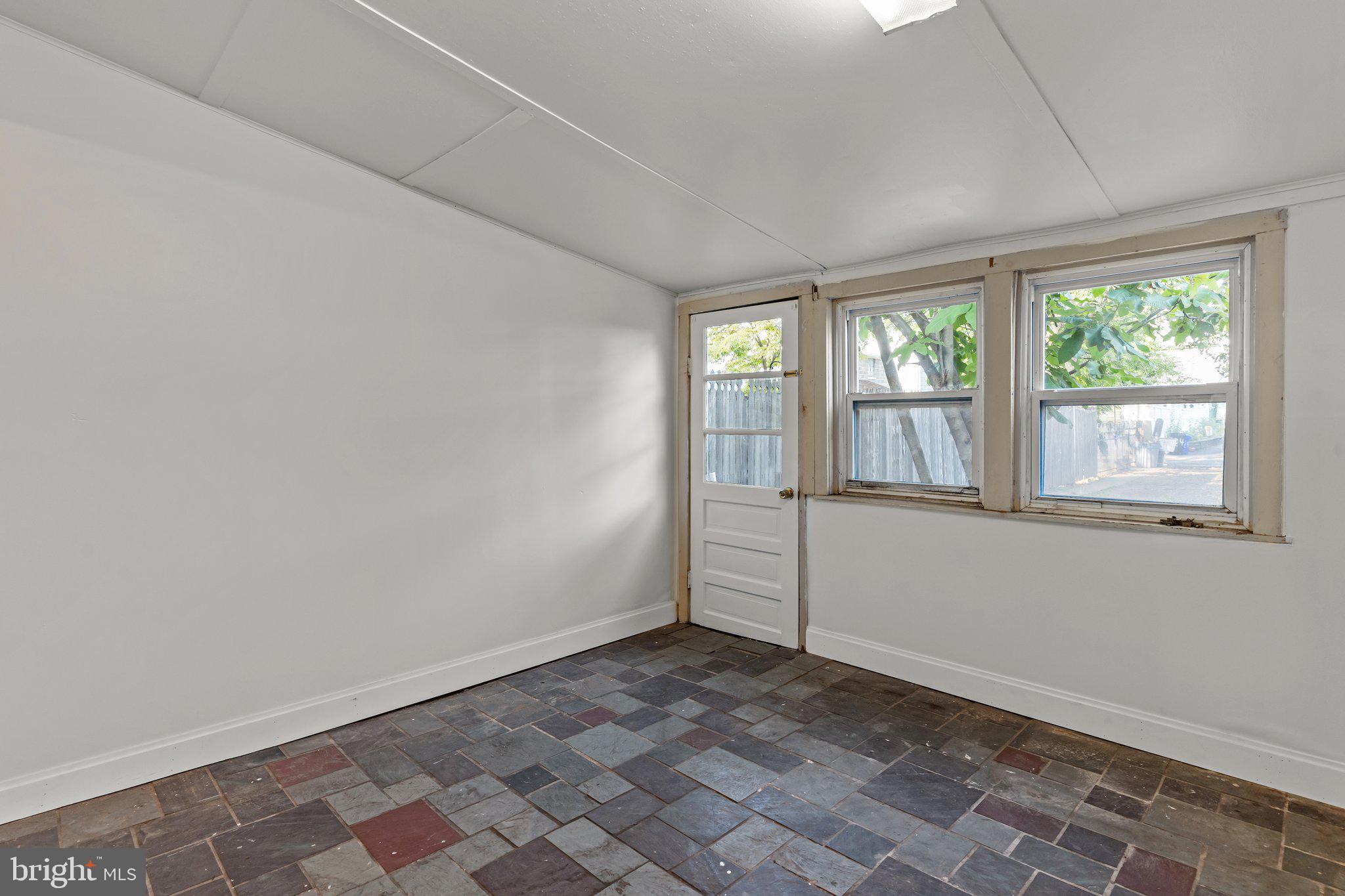 BRISTOL - Residential