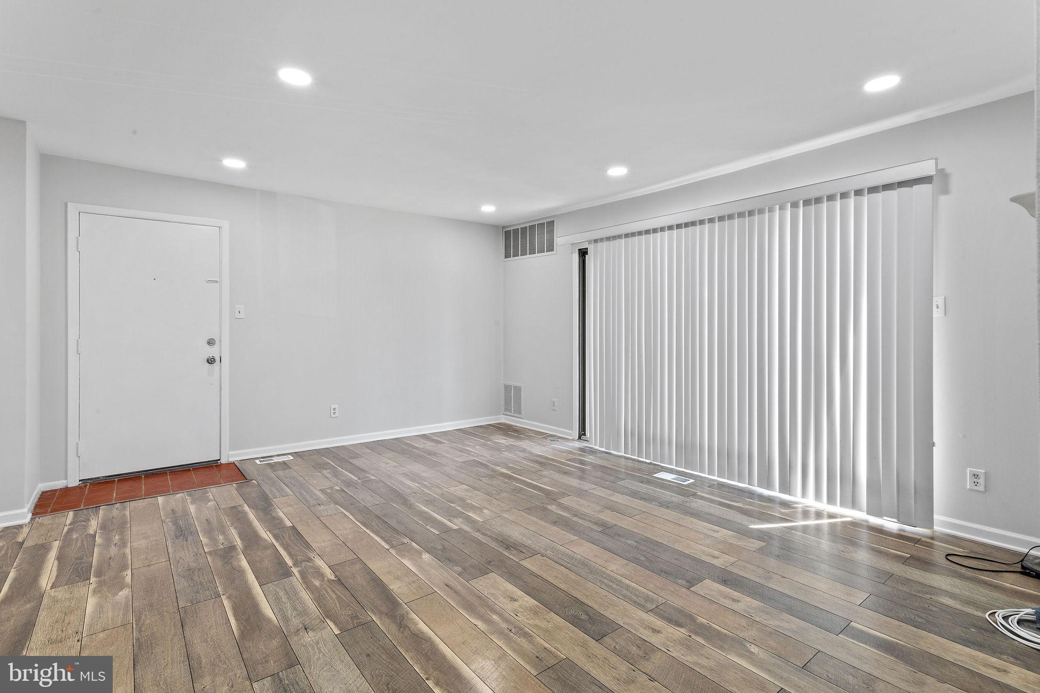 1505 WOODHOLLOW DRIVE