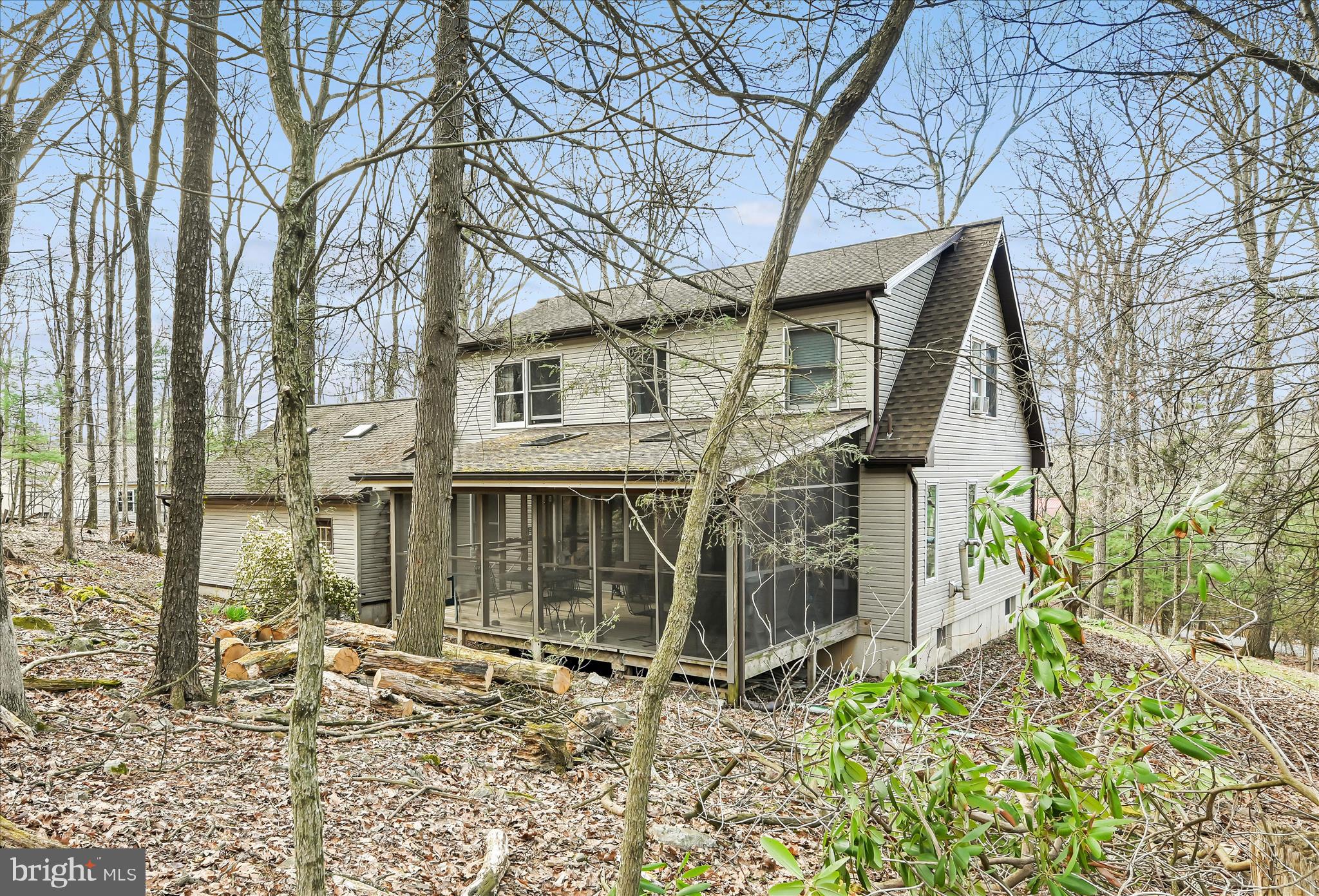 LAKE WYNONAH - Residential