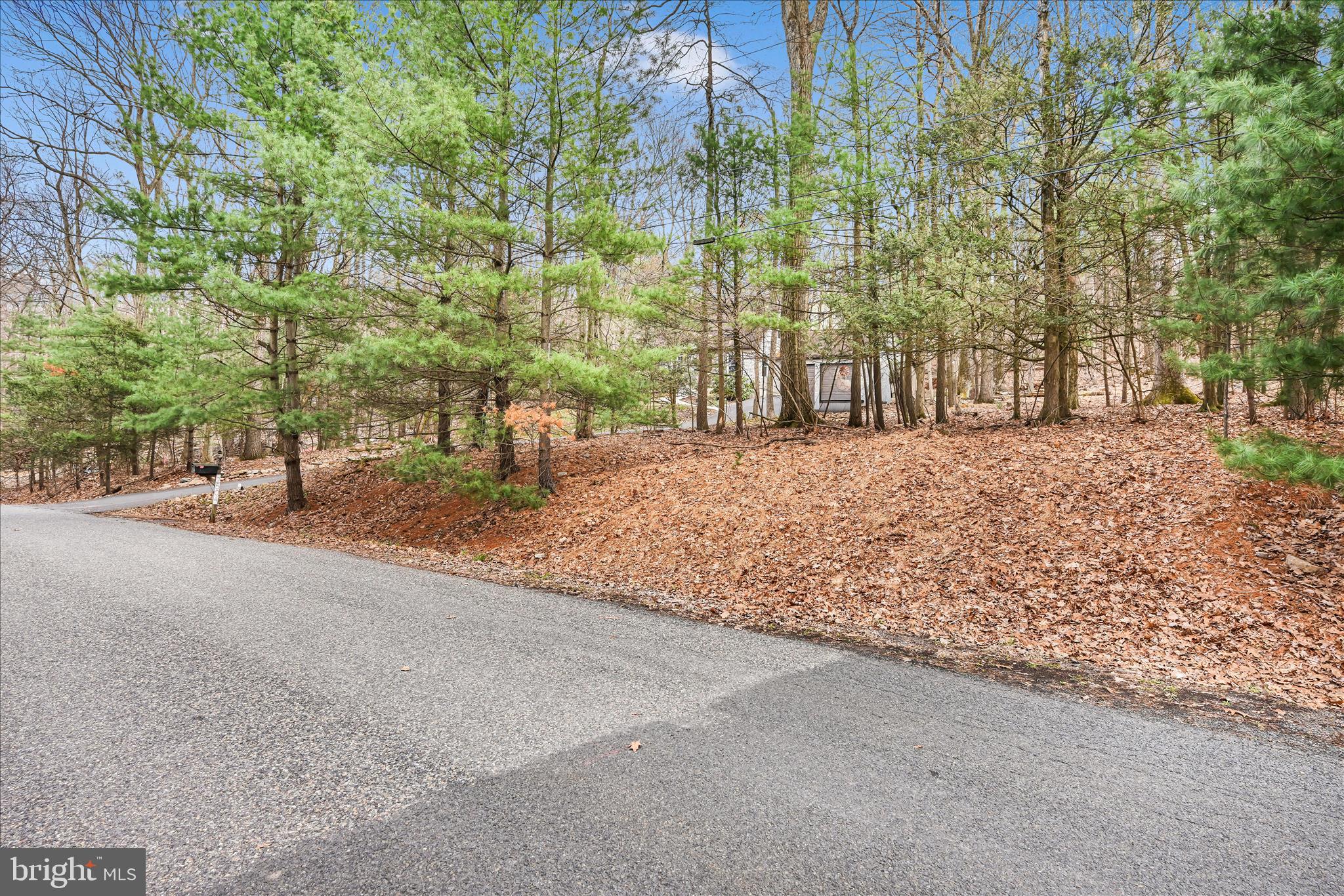 LAKE WYNONAH - Residential