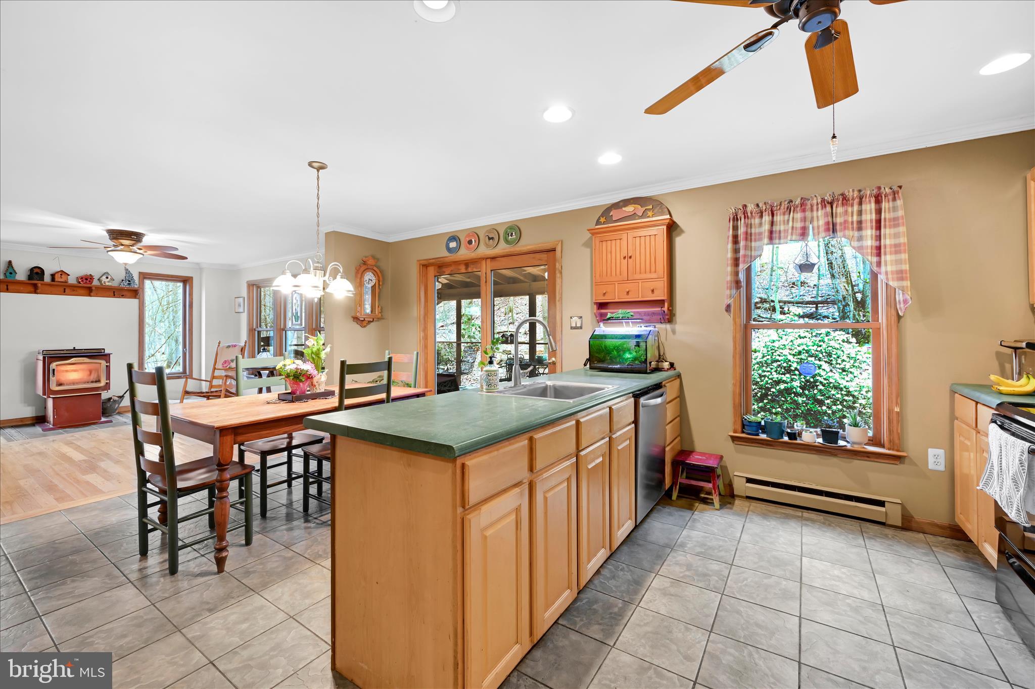 LAKE WYNONAH - Residential