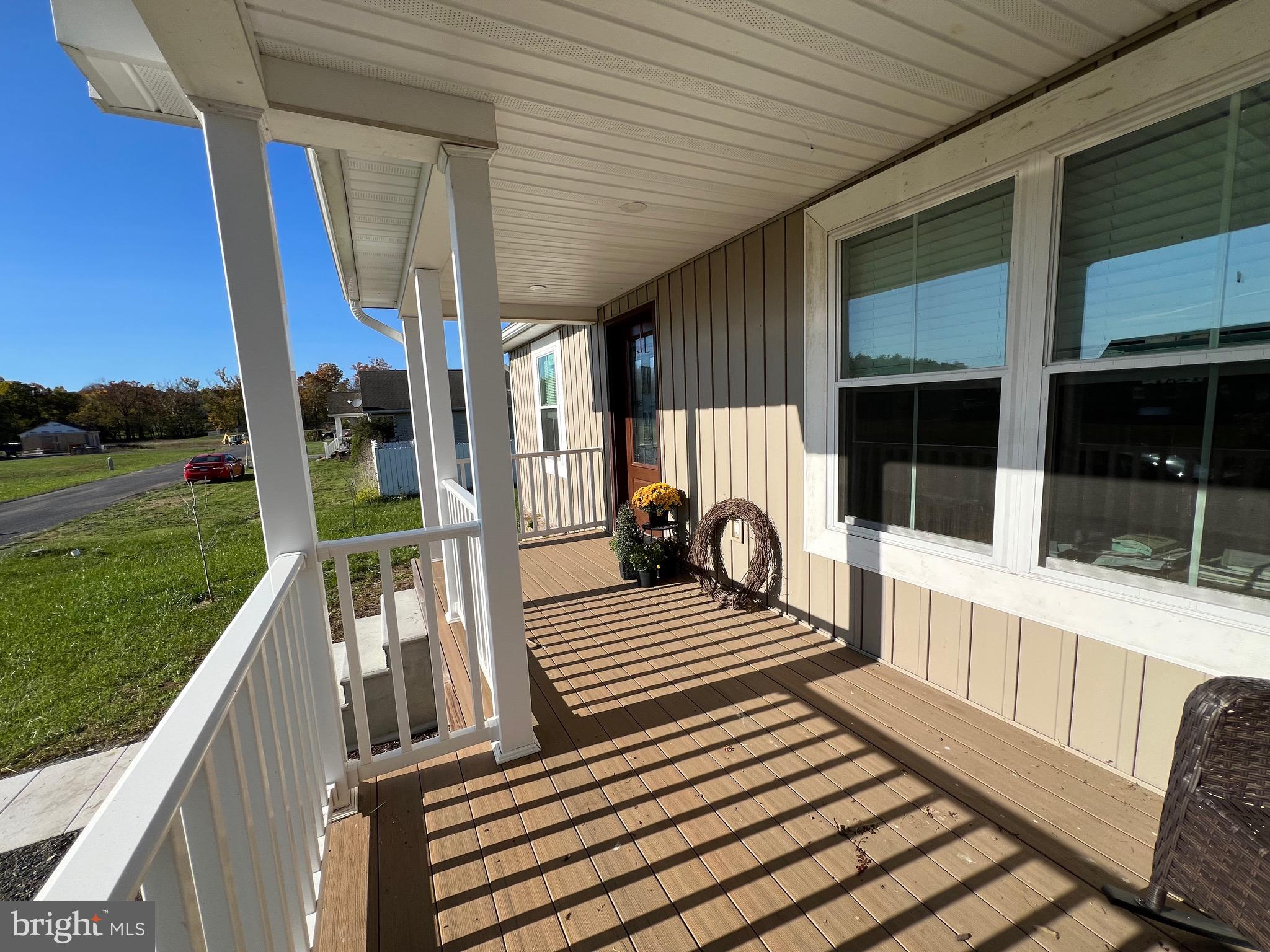 CREEKSIDE MANOR - Residential