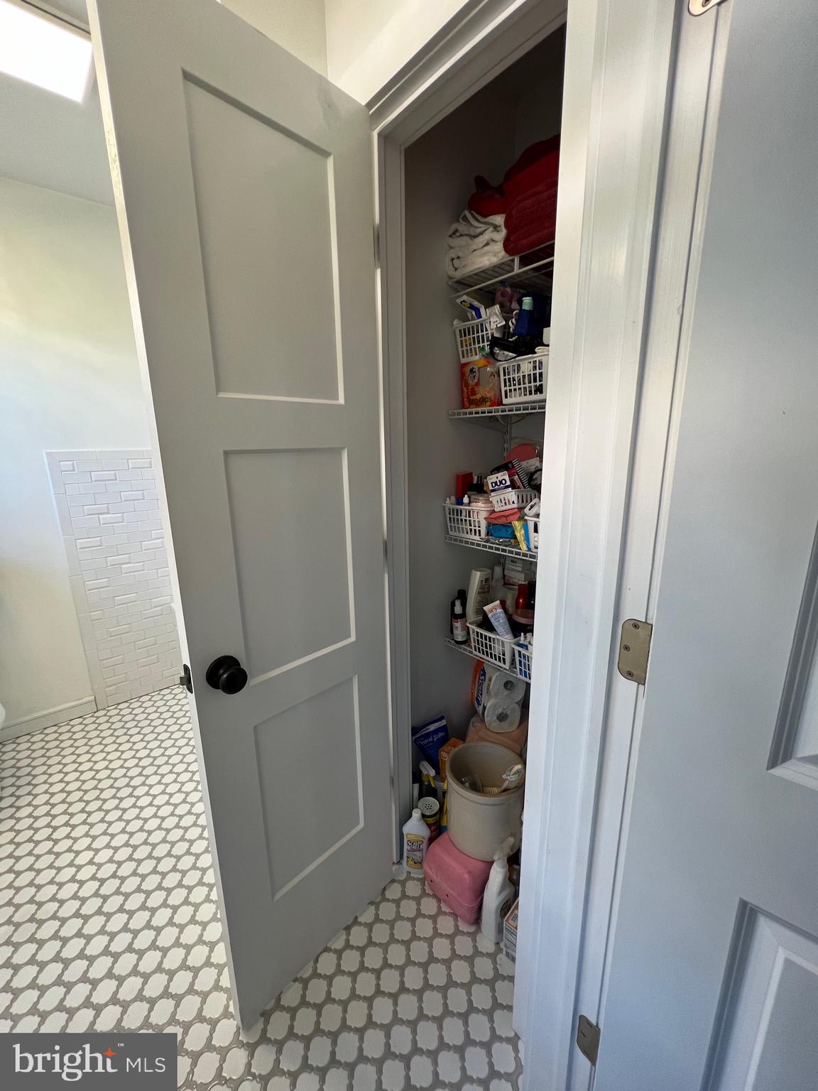 CREEKSIDE MANOR - Residential